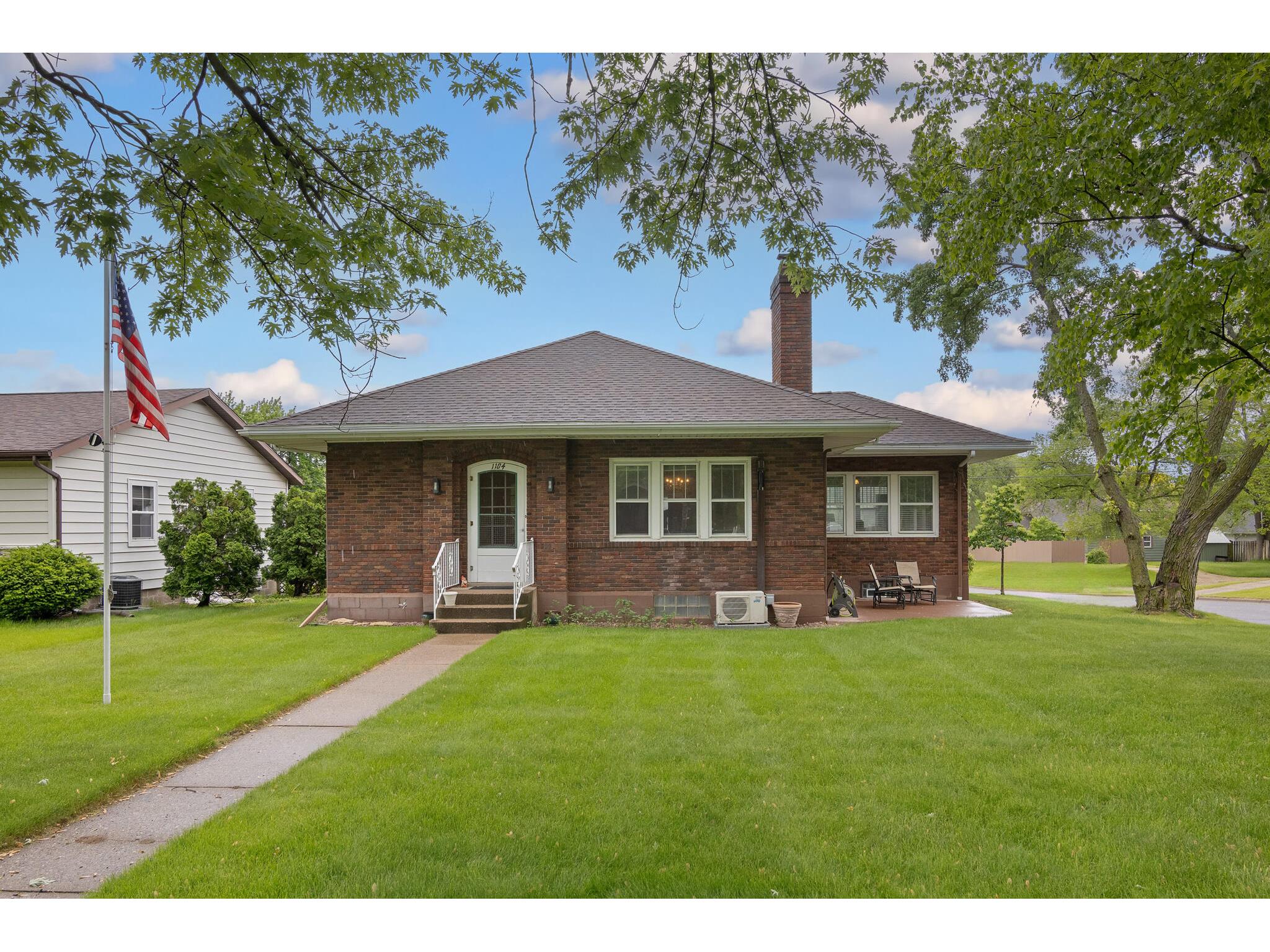 1104 25th La Crosse WI 54601 1876224 image1