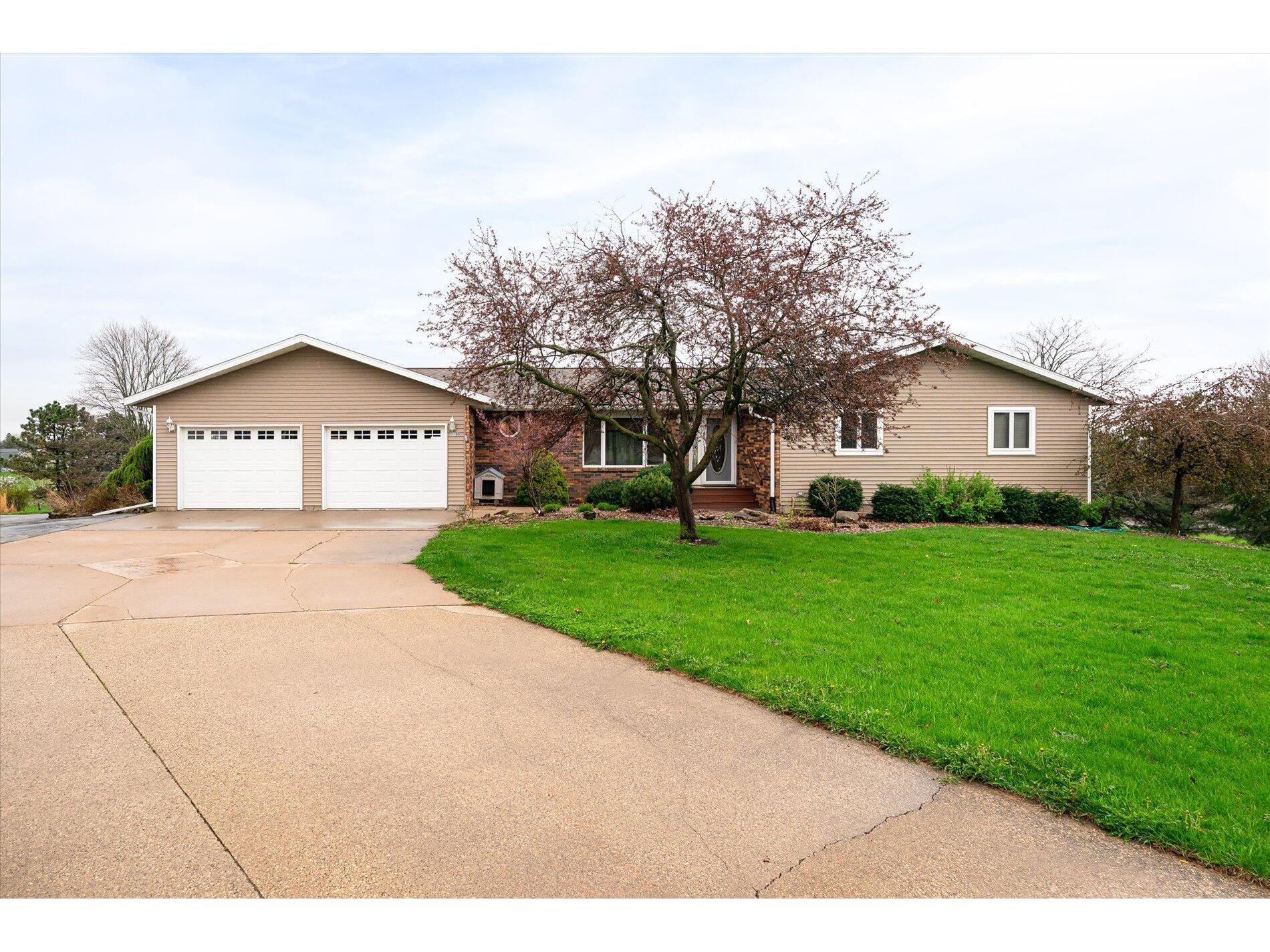 1109 Schroeder Viroqua WI 54665 1916810 image1