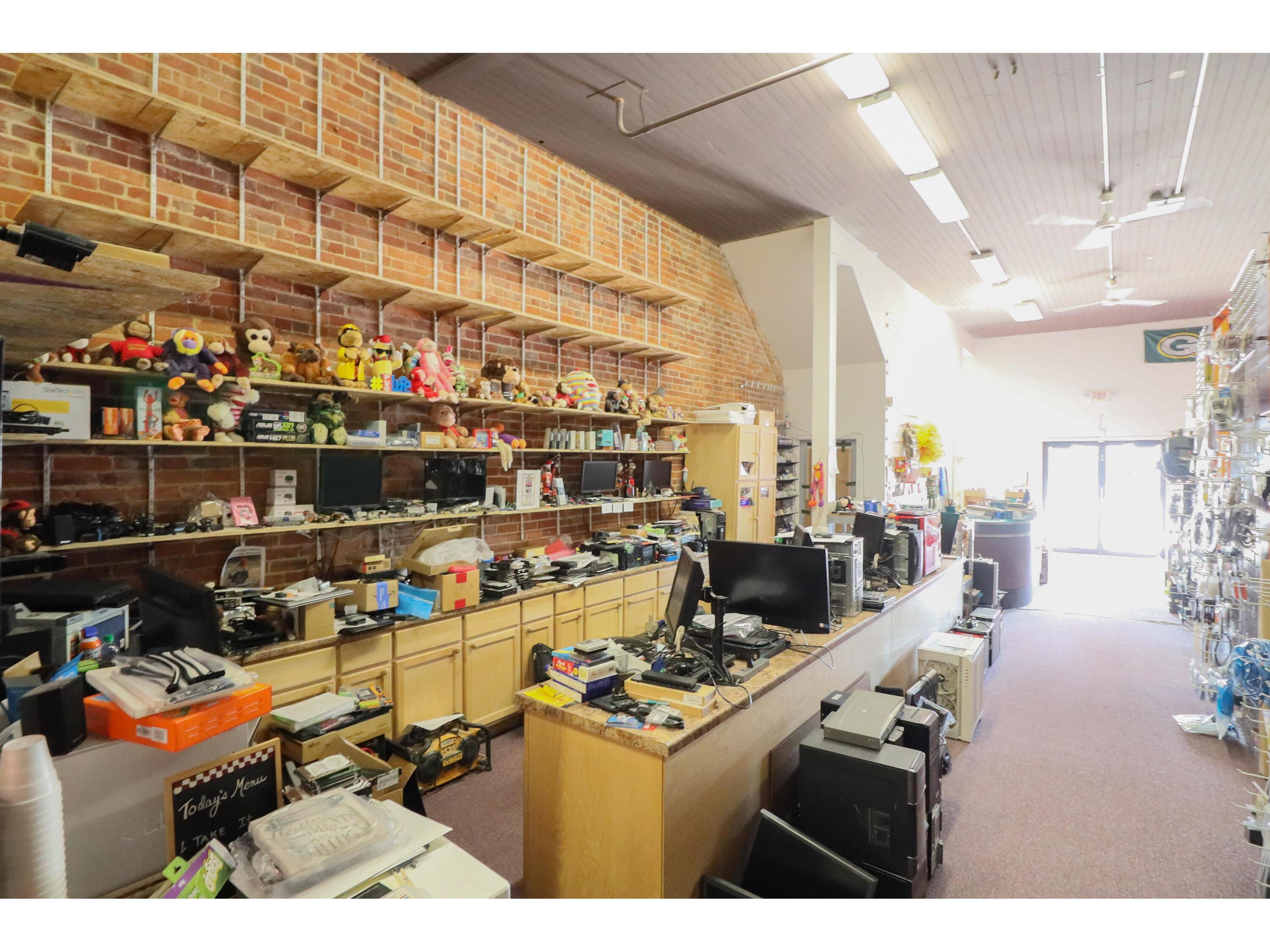 1109 Superior Tomah WI 54660 1946668 image11