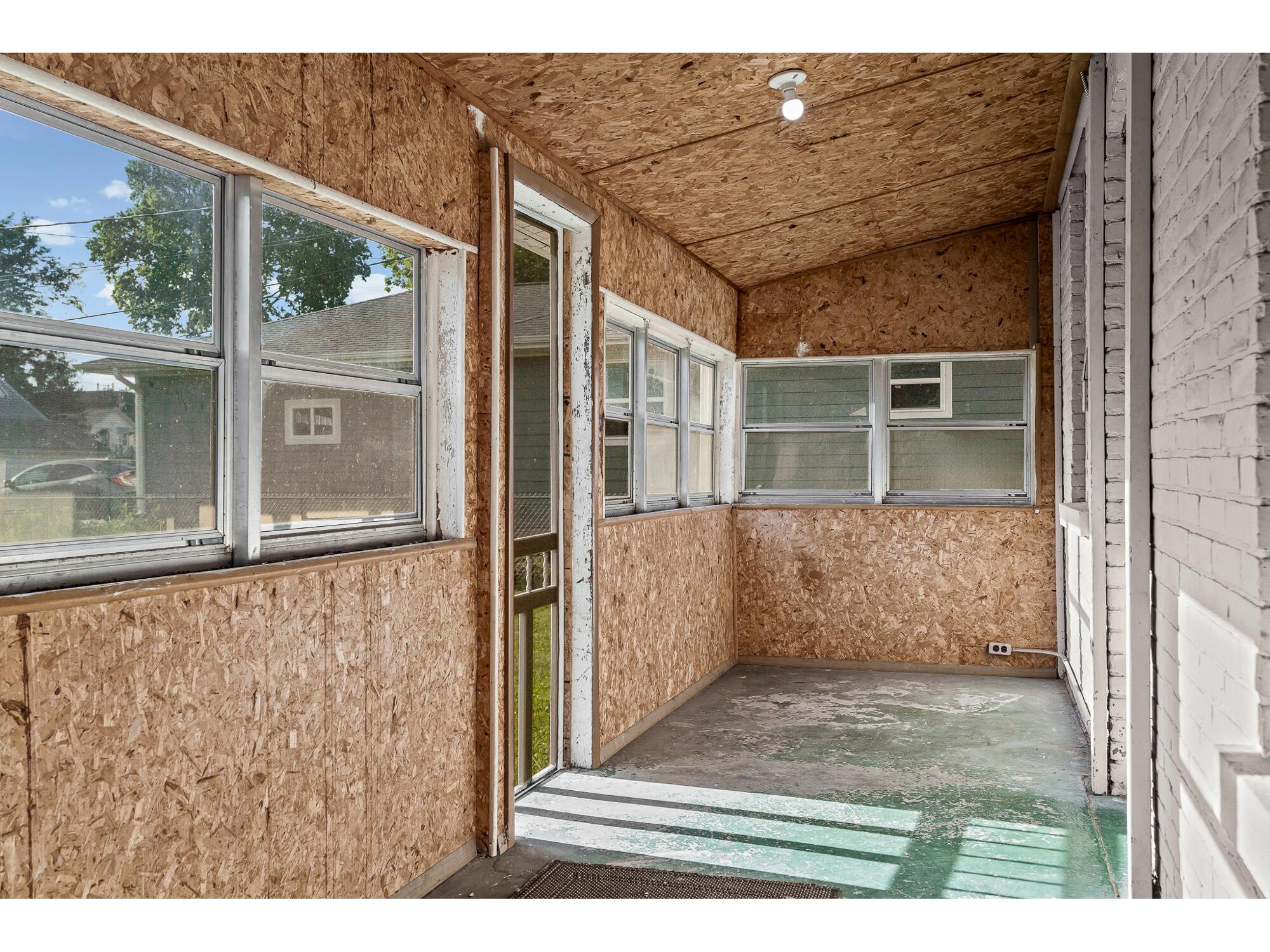 1112 11th La Crosse WI 54601 1967696 image20
