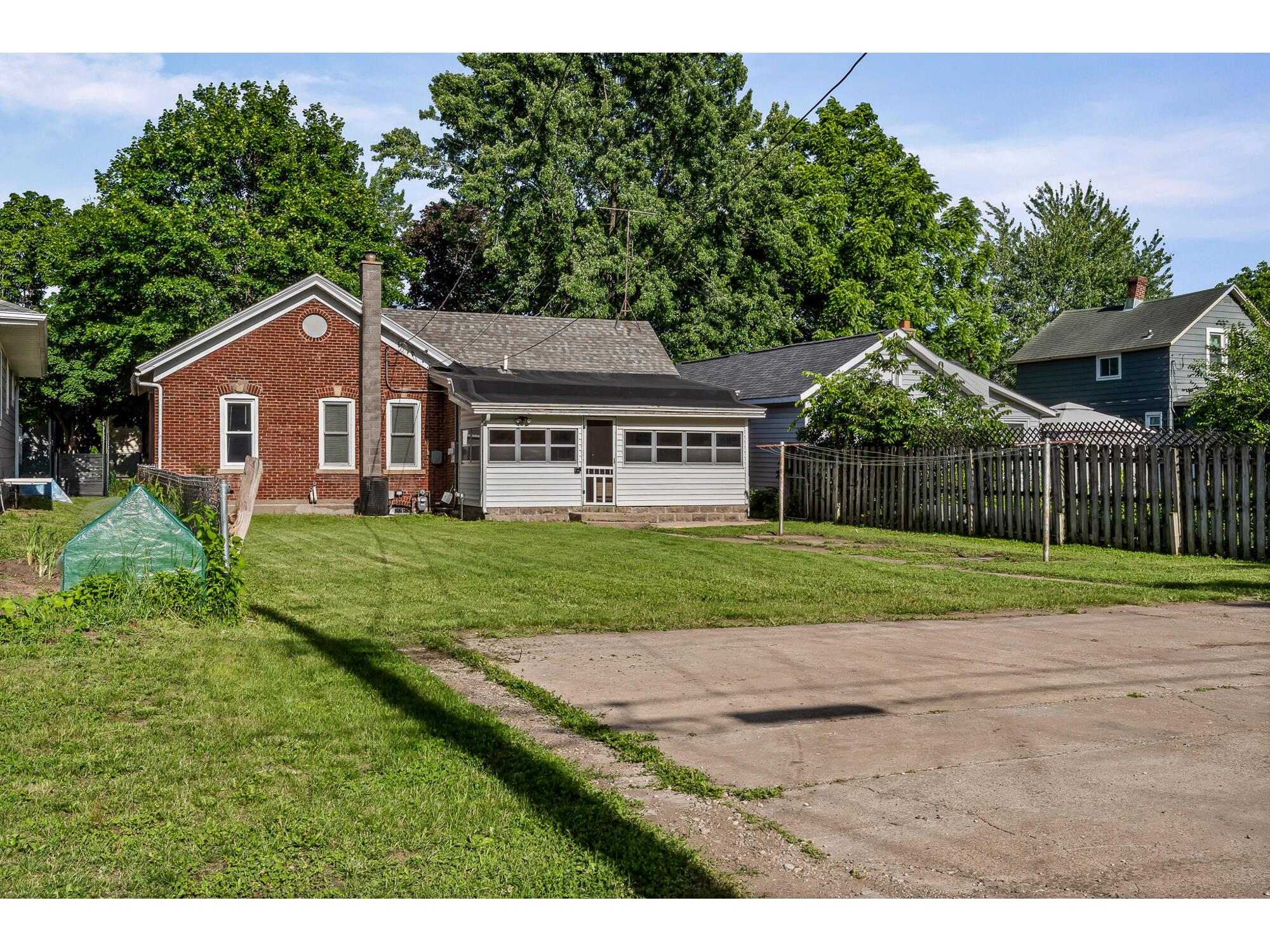 1112 11th La Crosse WI 54601 1967696 image21