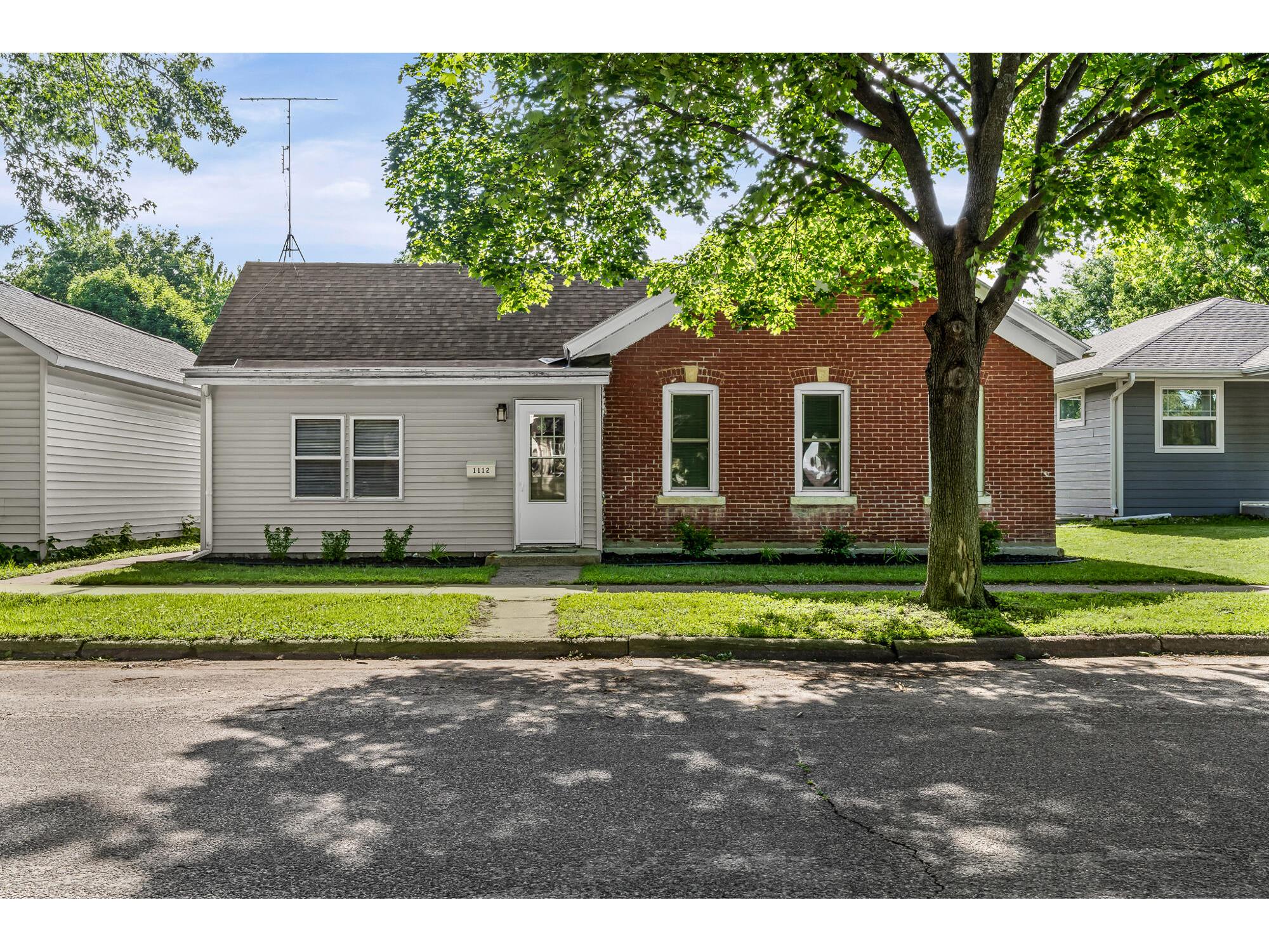 1112 11th La Crosse WI 54601 1967696 image24