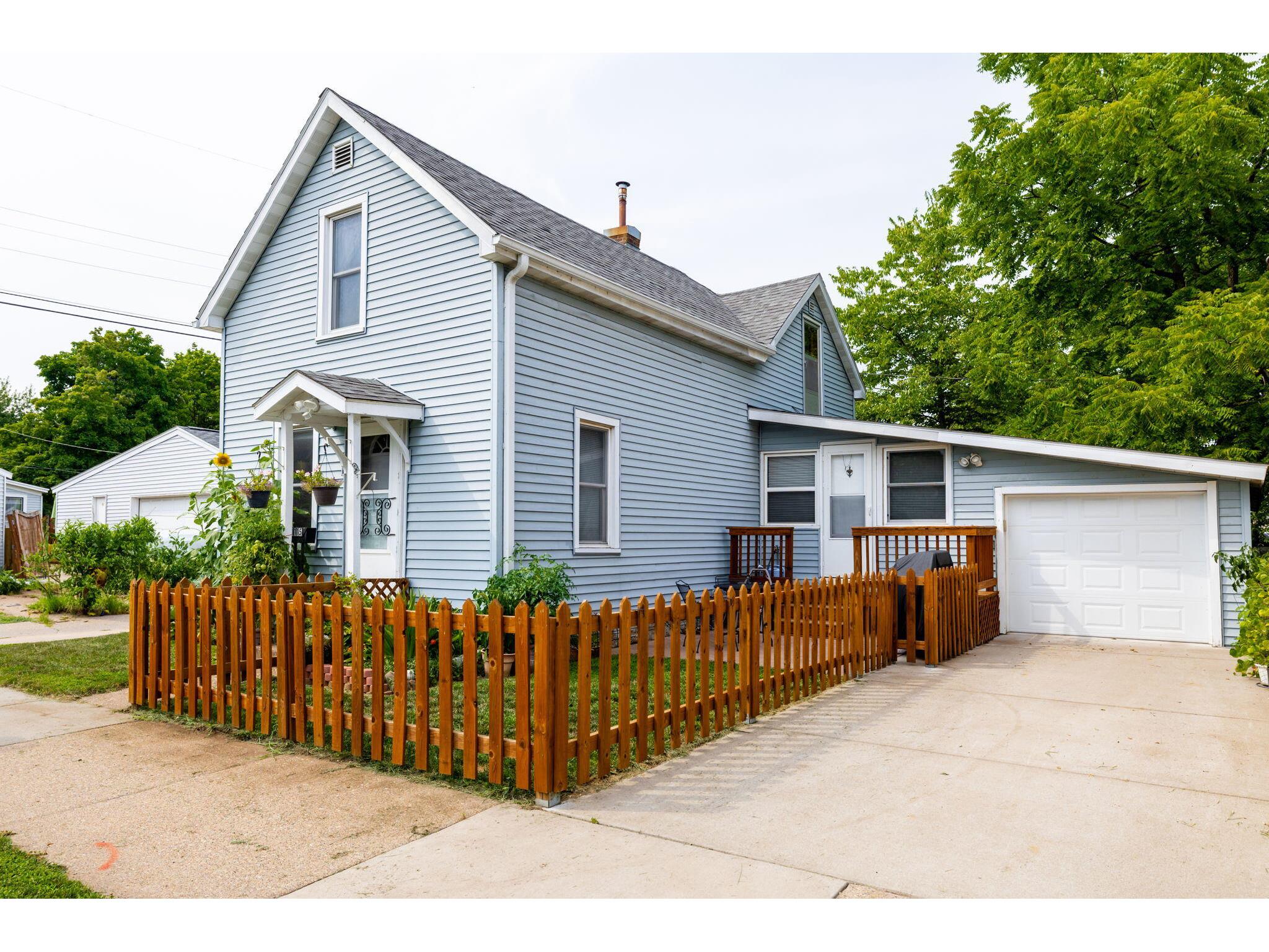 1115 Adams La Crosse WI 54601 1845381 image1