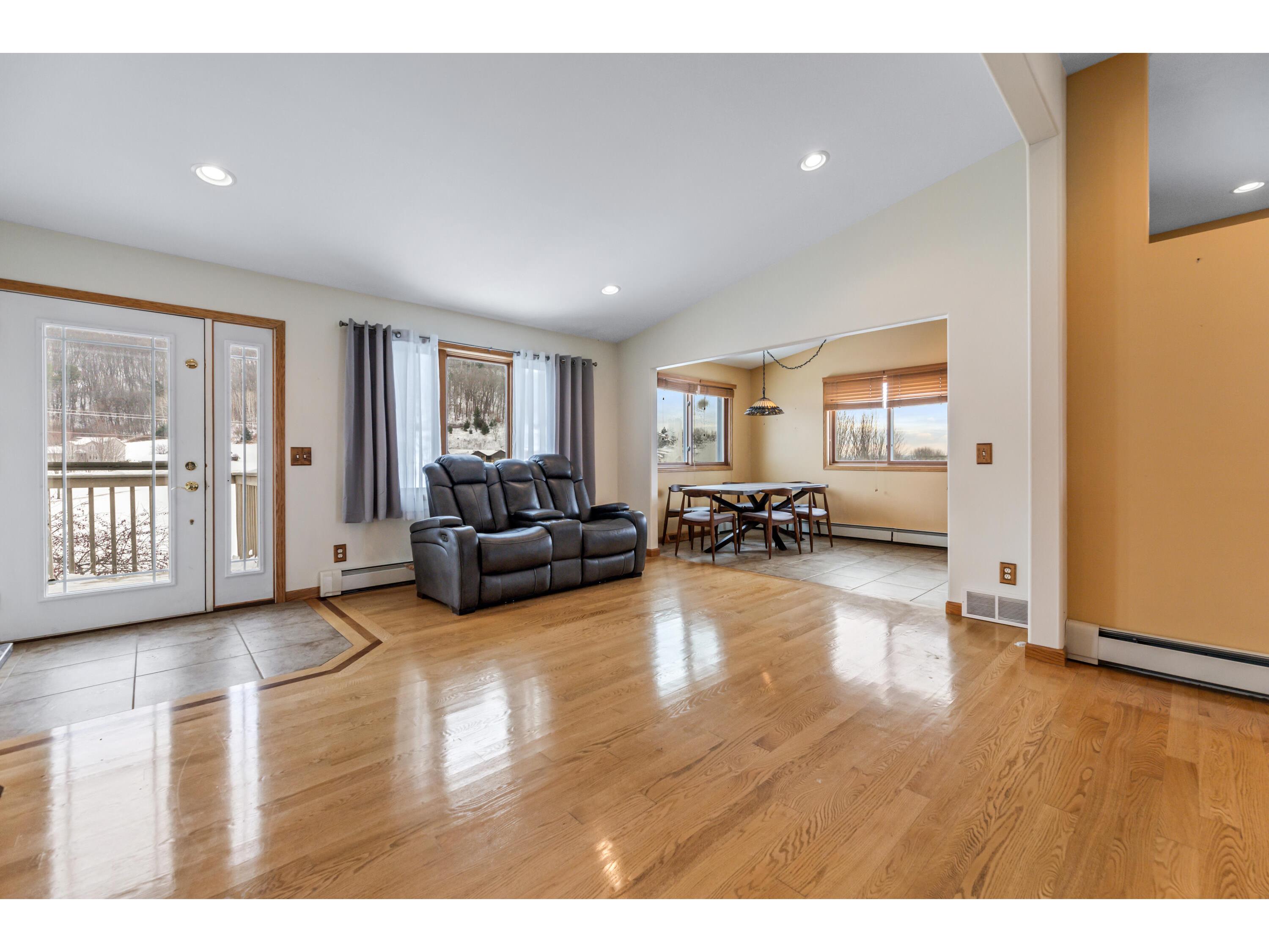 1115 Jonathan La Crescent MN 55947 1944794 image5