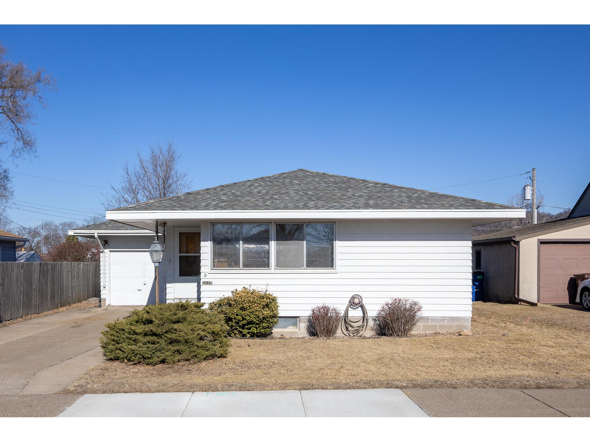 1115 Pierce Onalaska WI 54650 1914500 image1