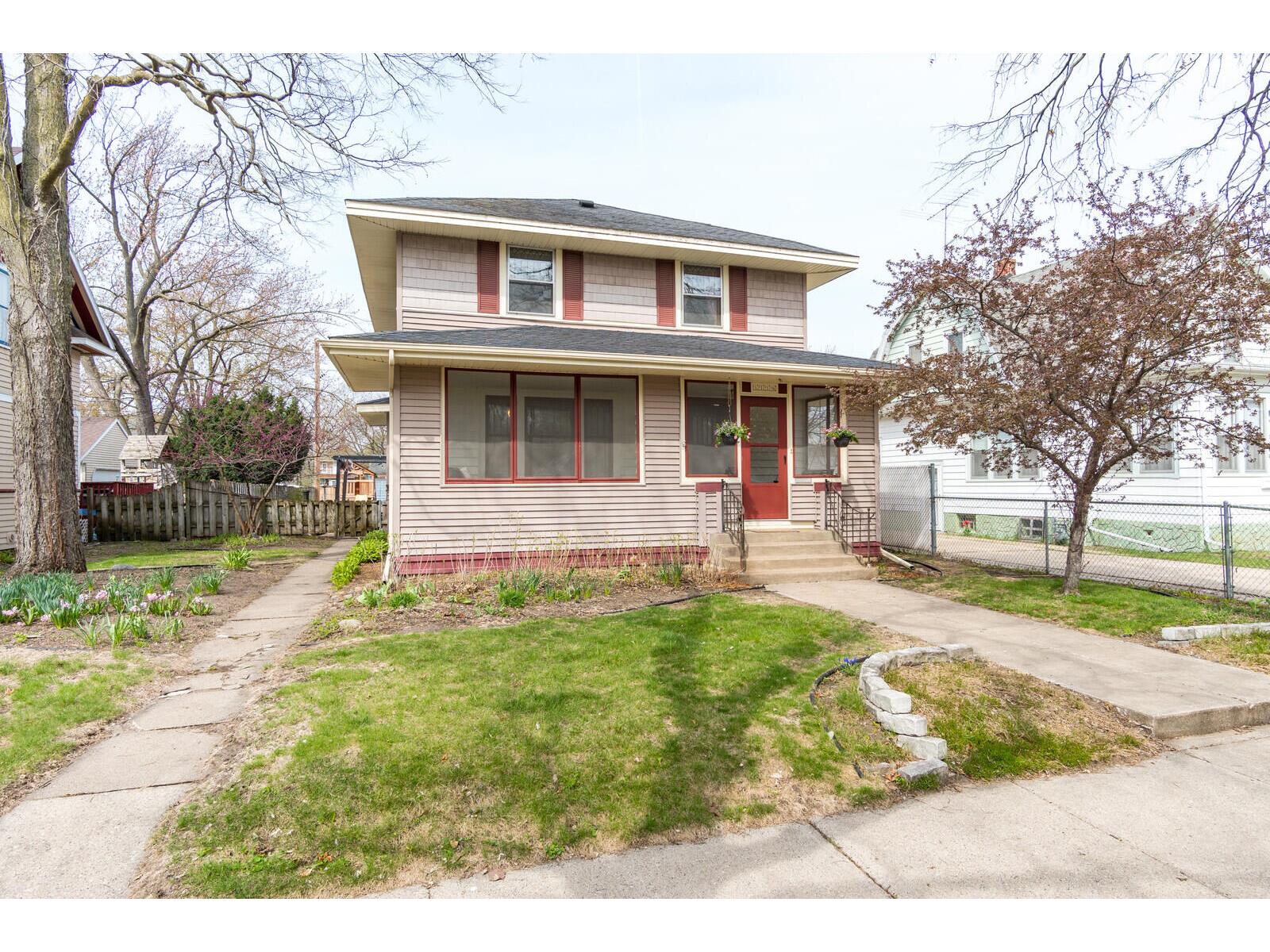 1118 13th La Crosse WI 54601 1832568 image1