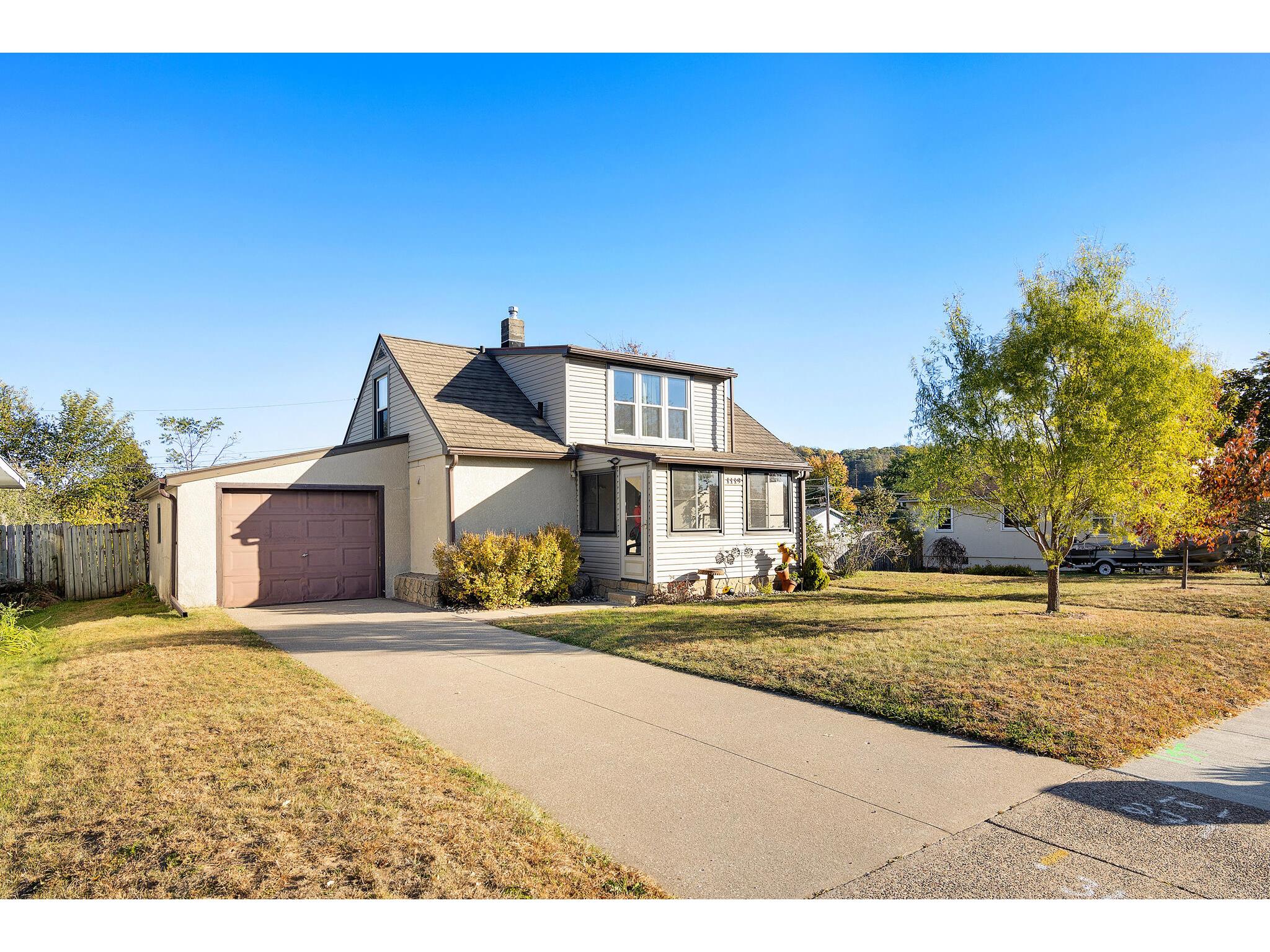 1119 Pierce Onalaska WI 54650 1899753 image1