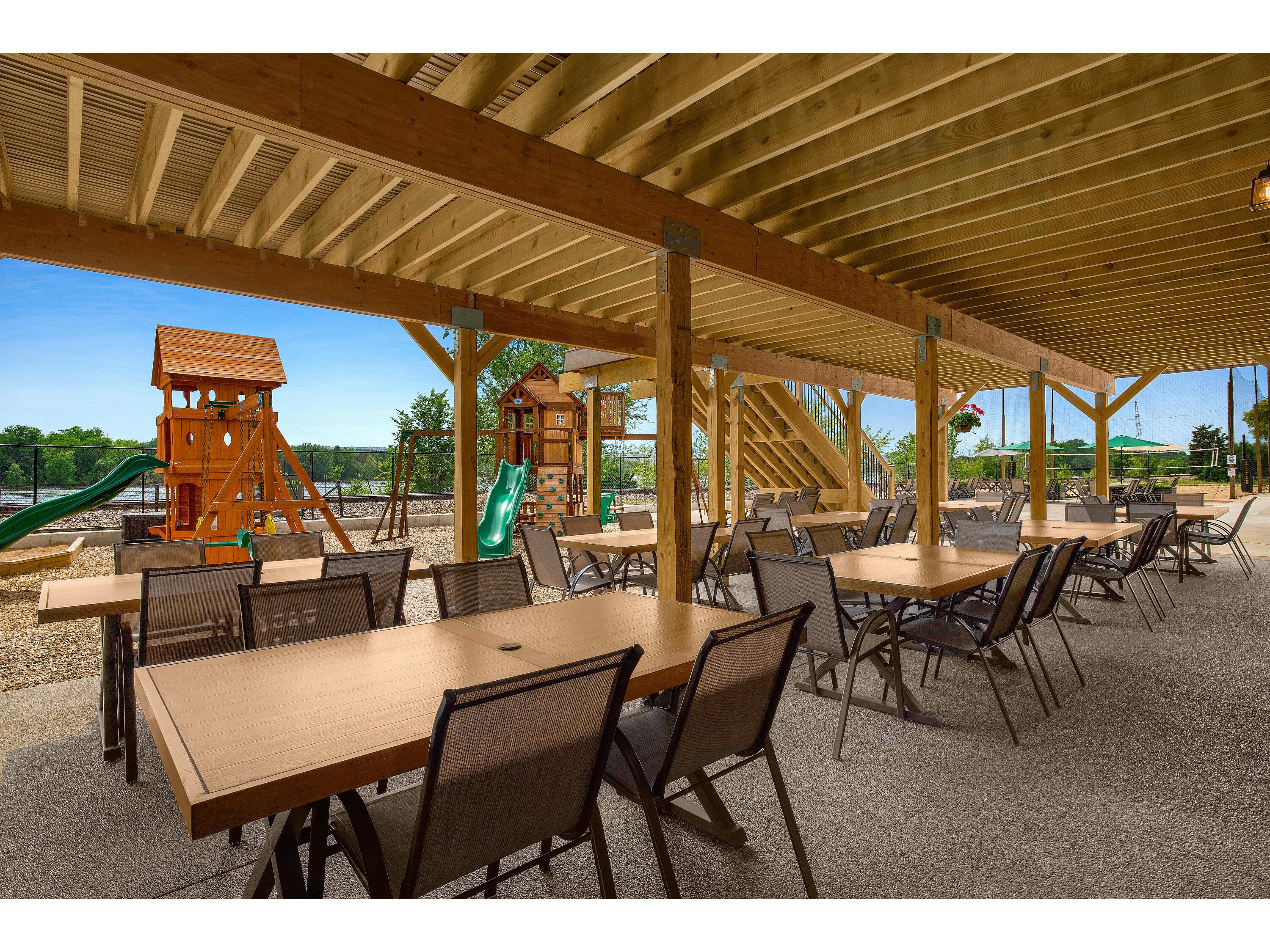 112-115 N Shore Fountain City WI 54629 1926753 image24