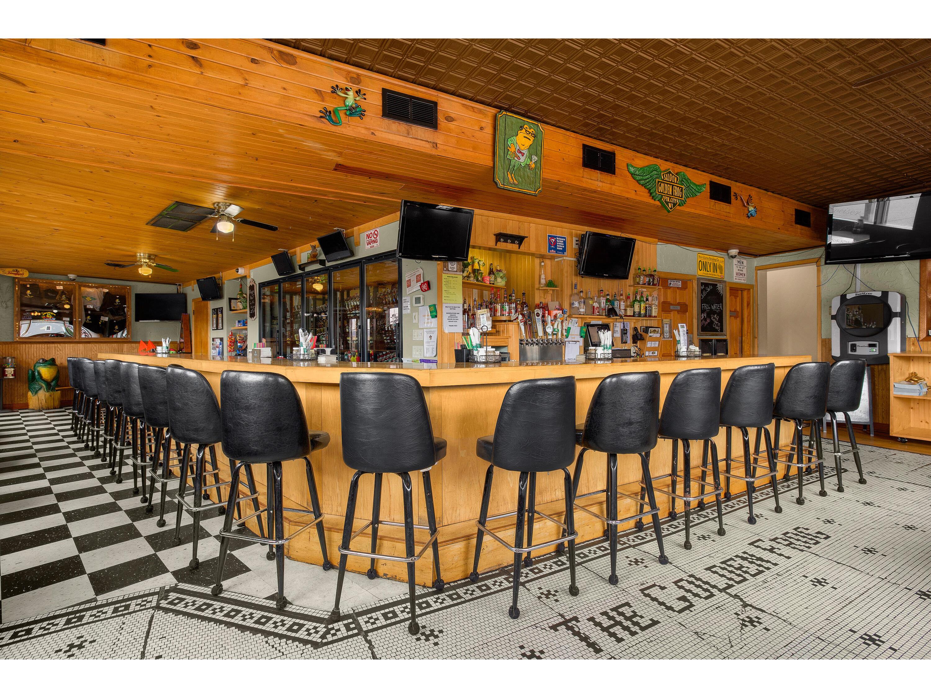 112-115 N Shore Fountain City WI 54629 1926753 image39