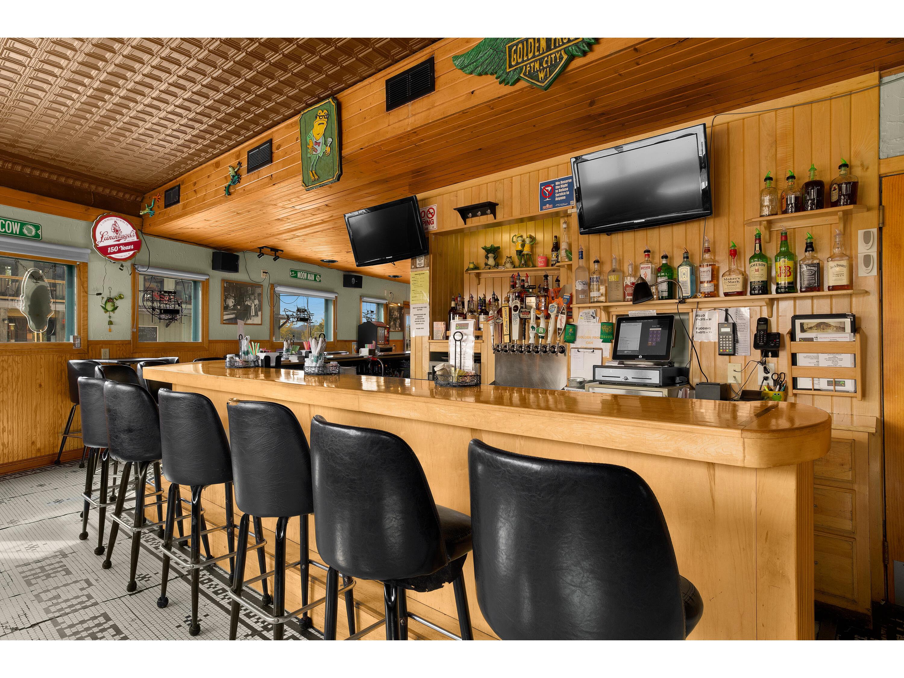 112-115 N Shore Fountain City WI 54629 1926753 image41