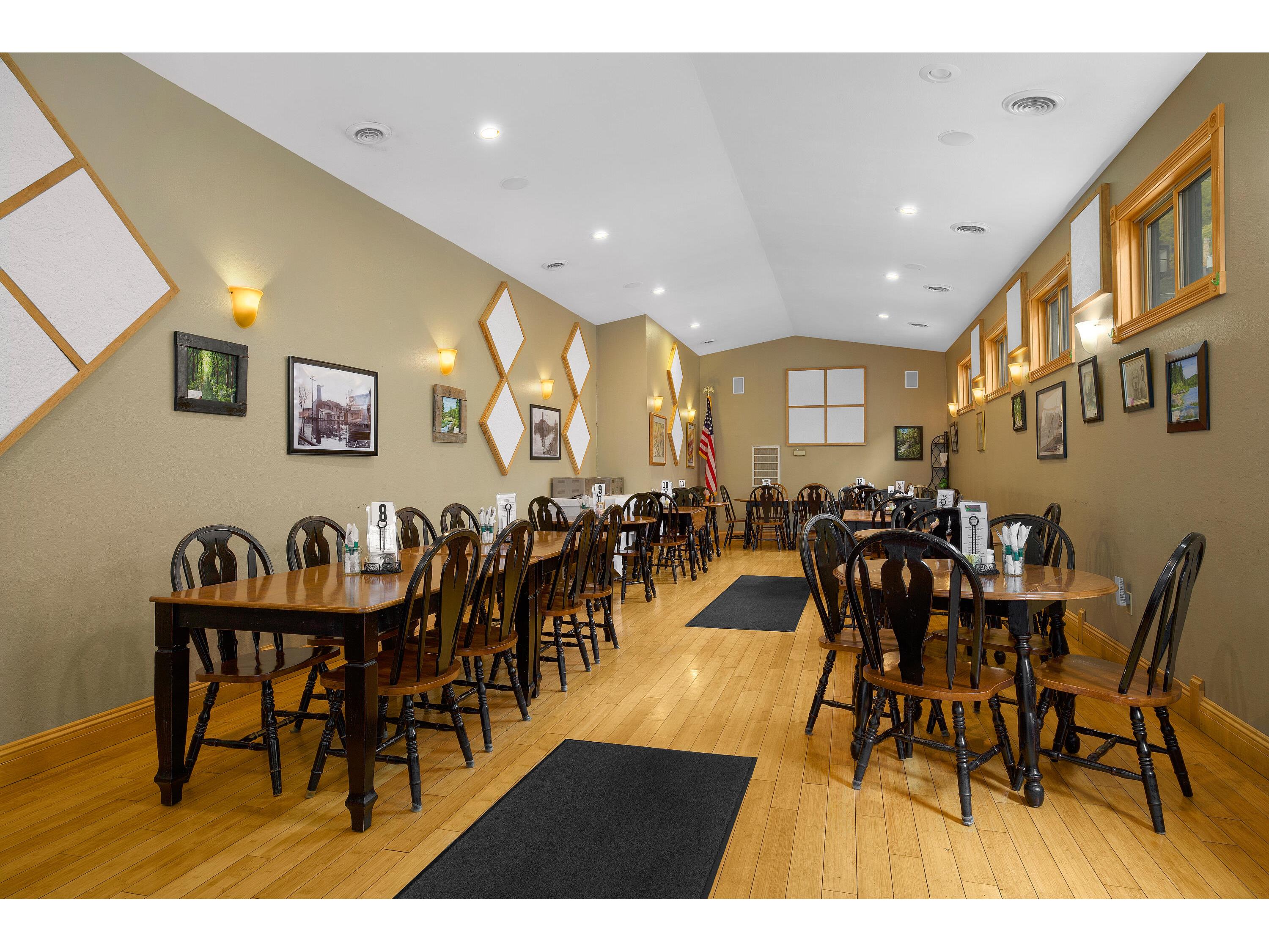 112-115 N Shore Fountain City WI 54629 1926753 image44