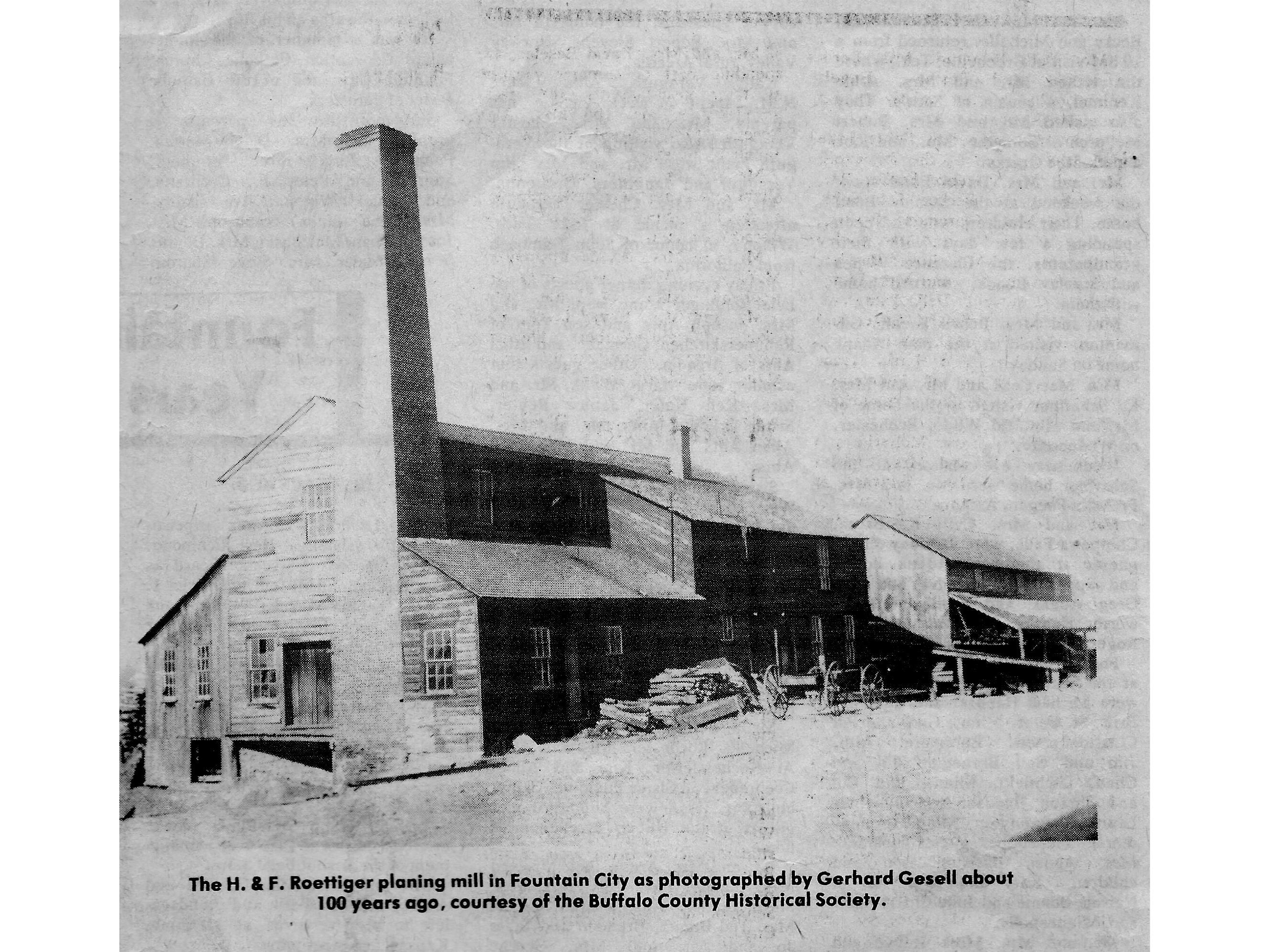 112-115 N Shore Fountain City WI 54629 1926753 image7