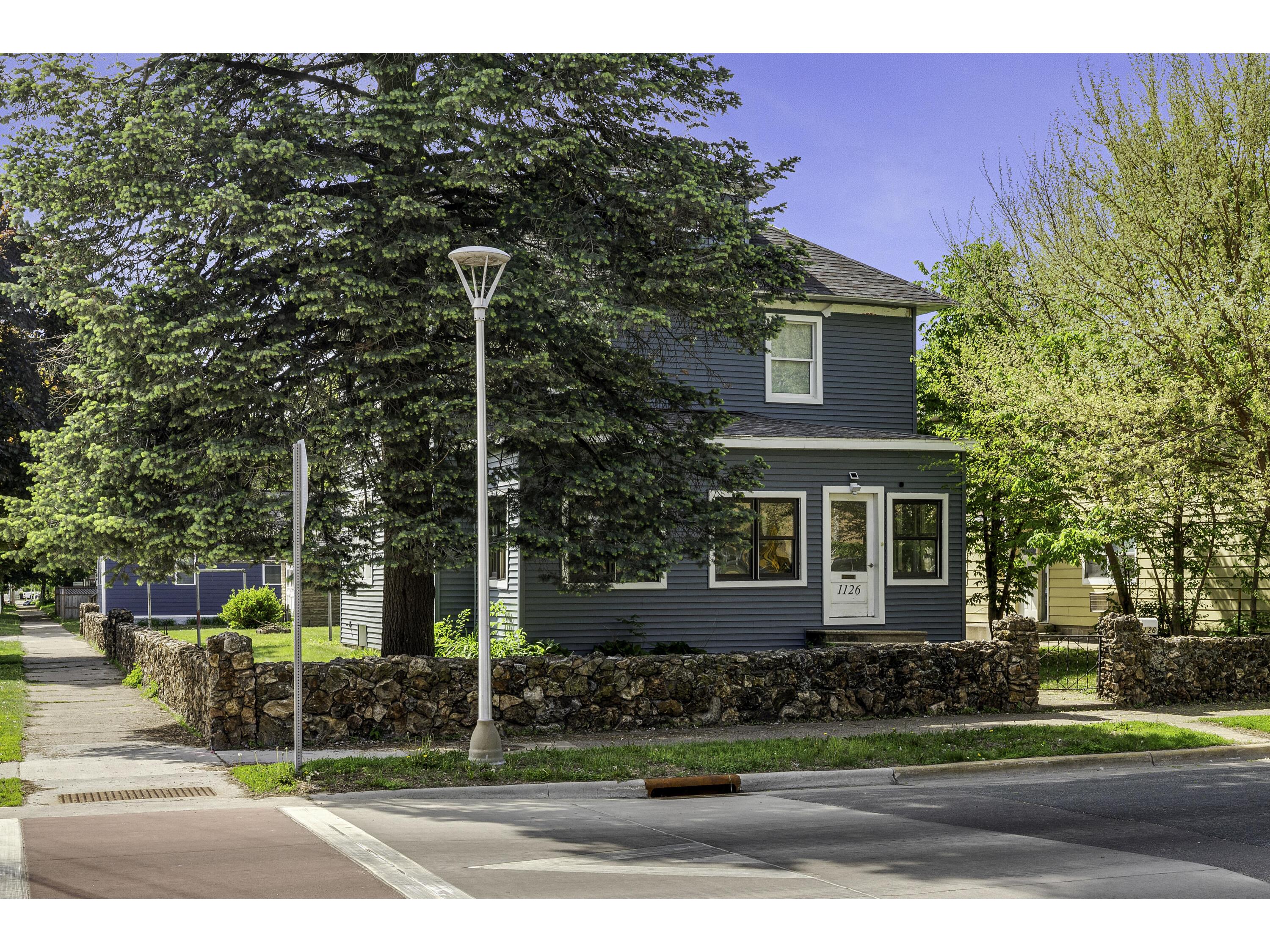 1126 7th La Crosse WI 54601 1918107 image1