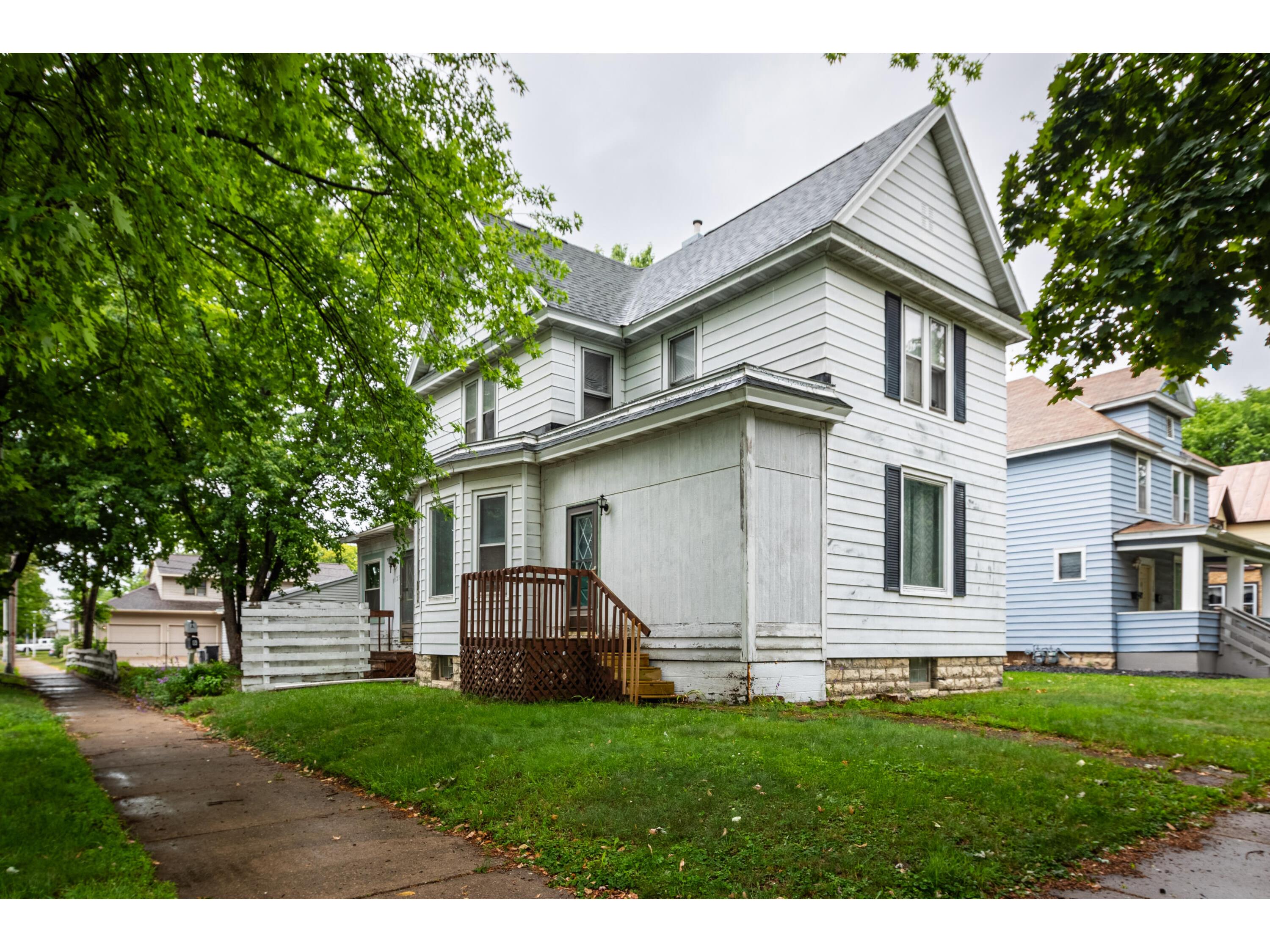 1128 6th La Crosse WI 54601 1842359 image1