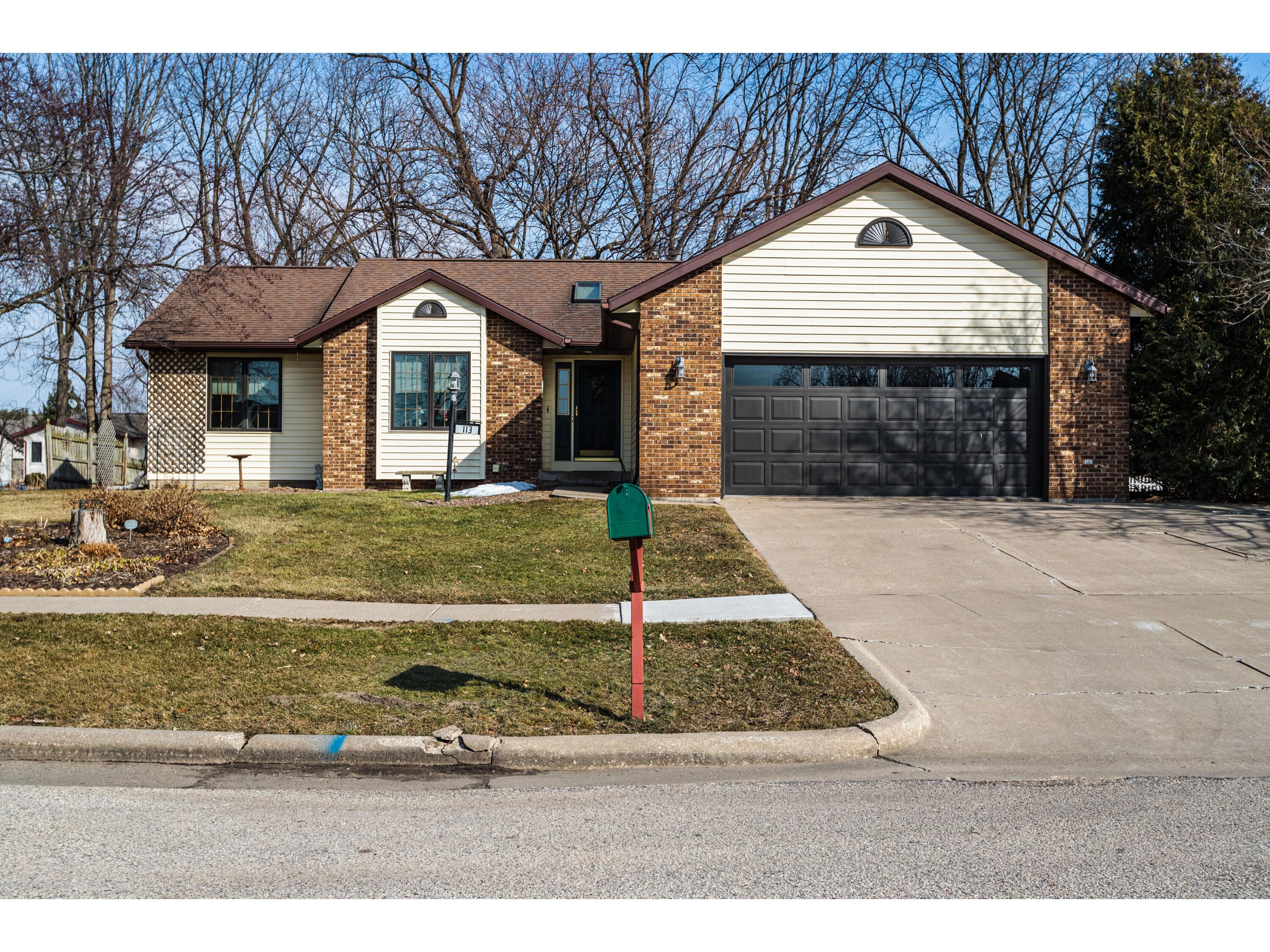 113 Marigold Ln. N, West Salem, WI 54669 MLS 1730219 Edina Realty