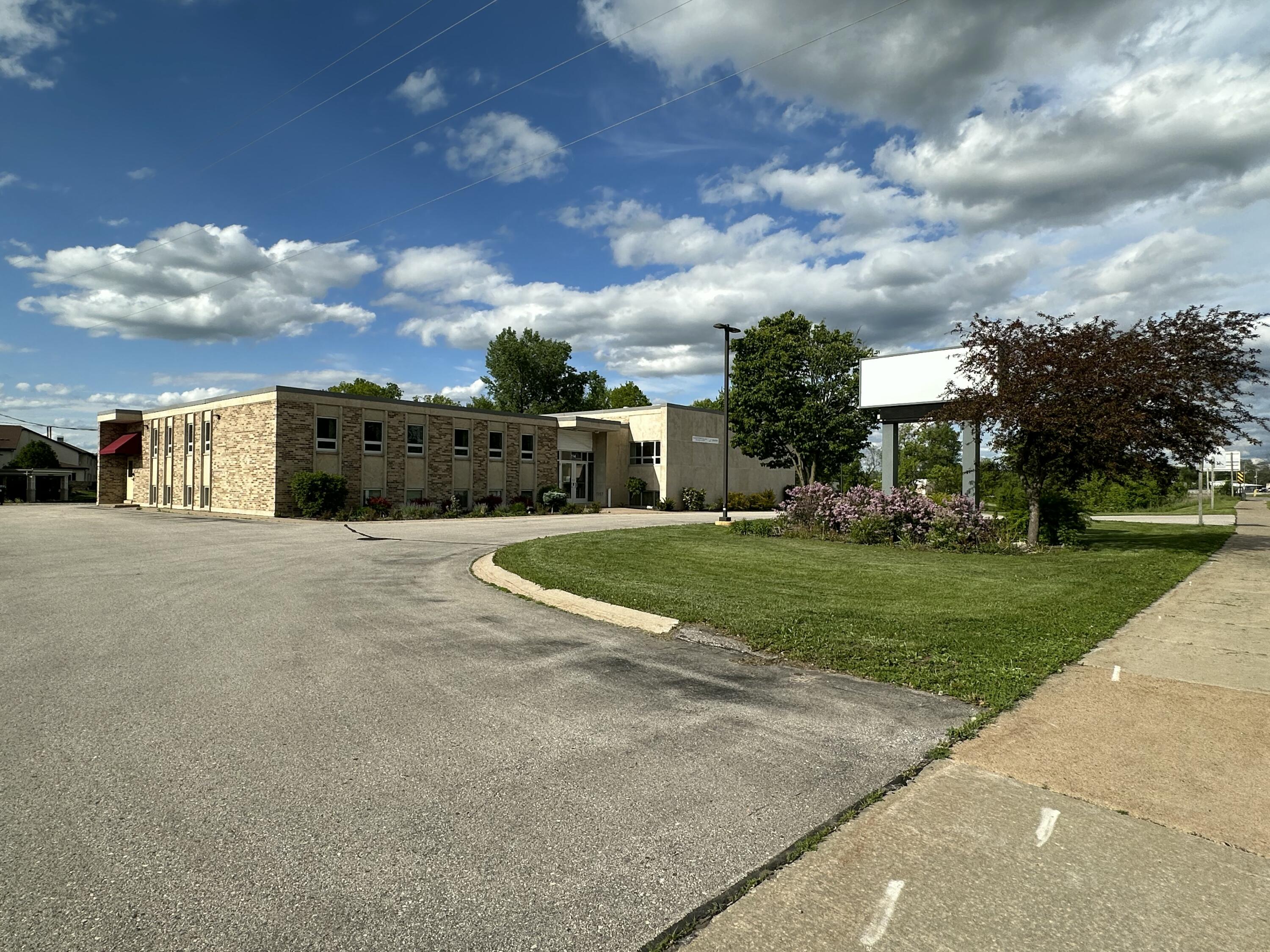 114 E Wisconsin Sparta WI 54656 1905985 image1