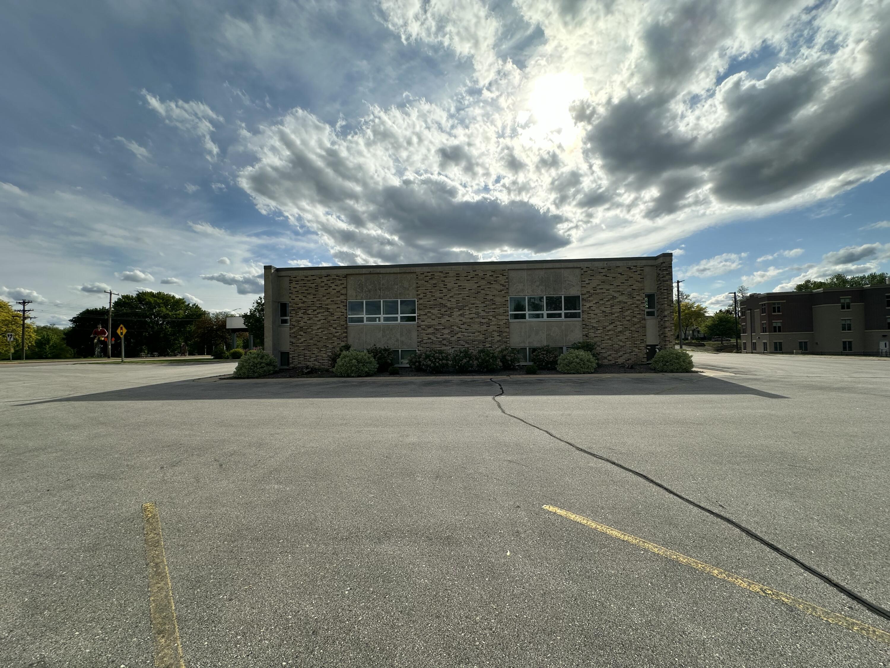 114 E Wisconsin Sparta WI 54656 1905985 image6