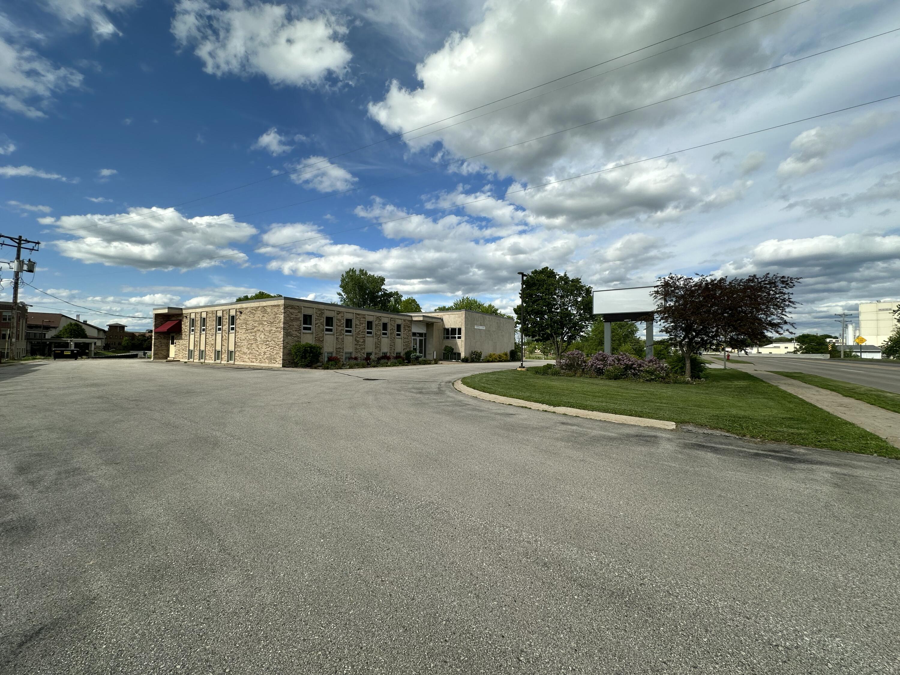 114 E Wisconsin Sparta WI 54656 1905985 image61