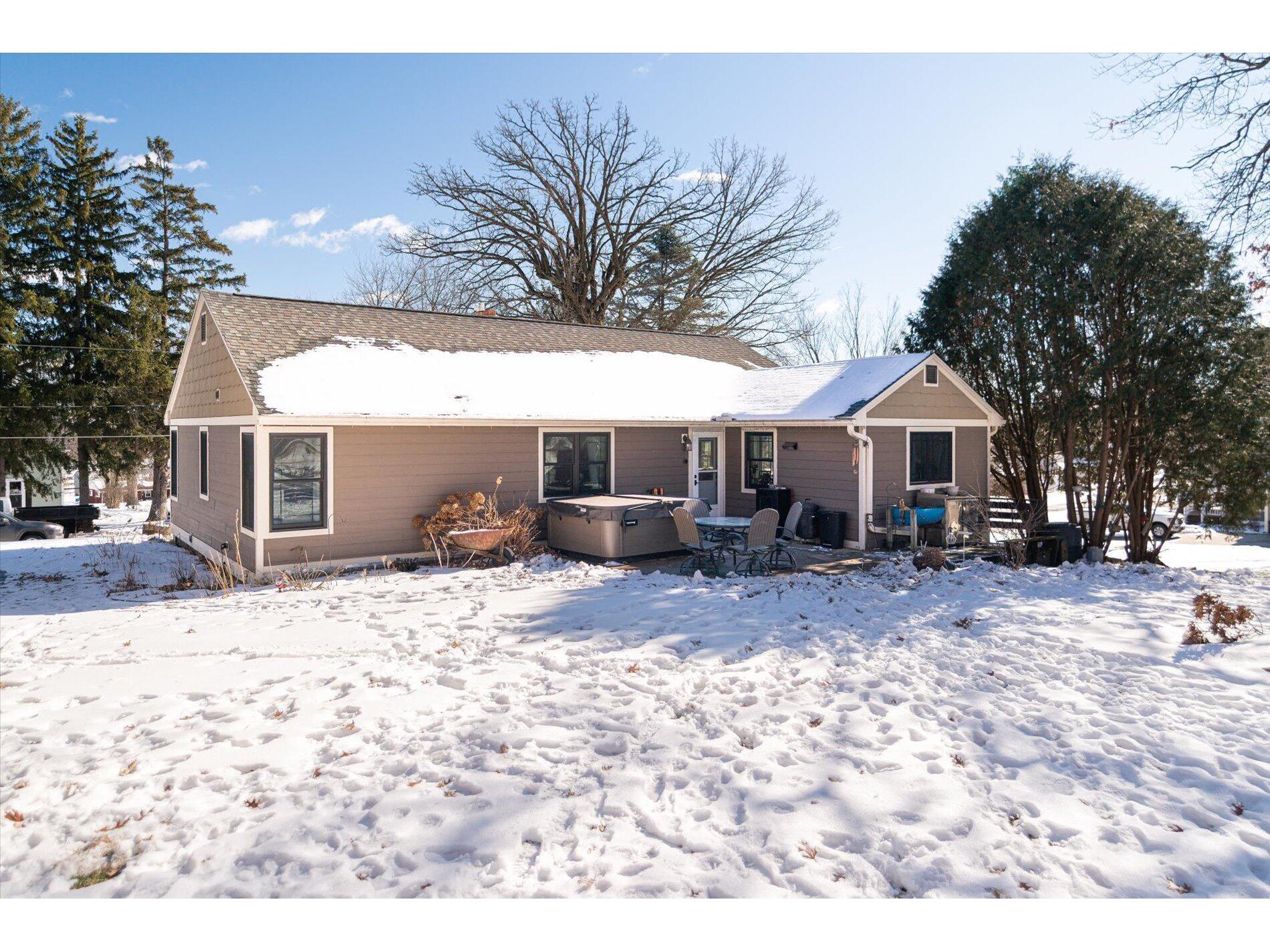 114 Vernon Westby WI 54667 1949969 image21