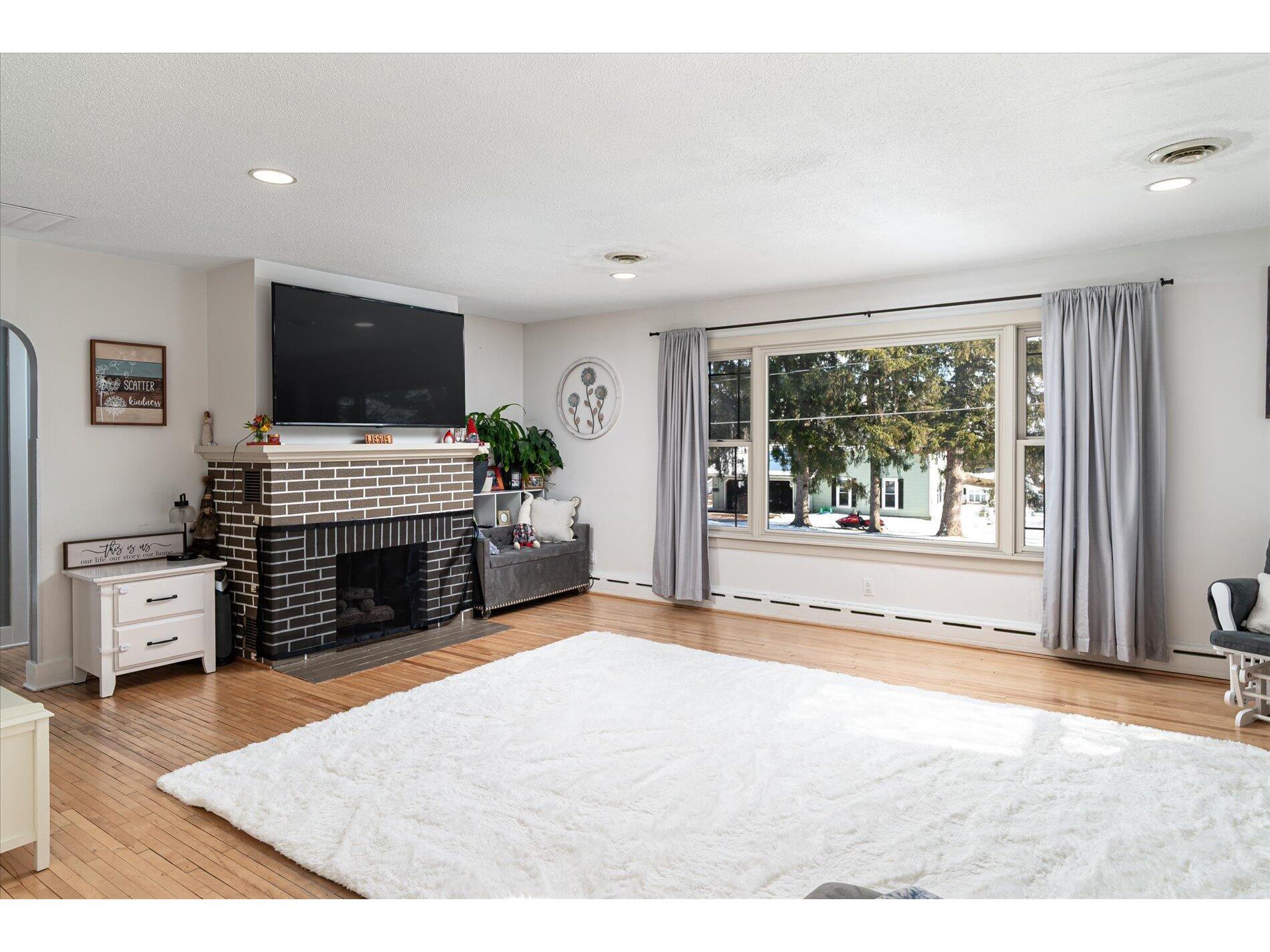 114 Vernon Westby WI 54667 1949969 image6