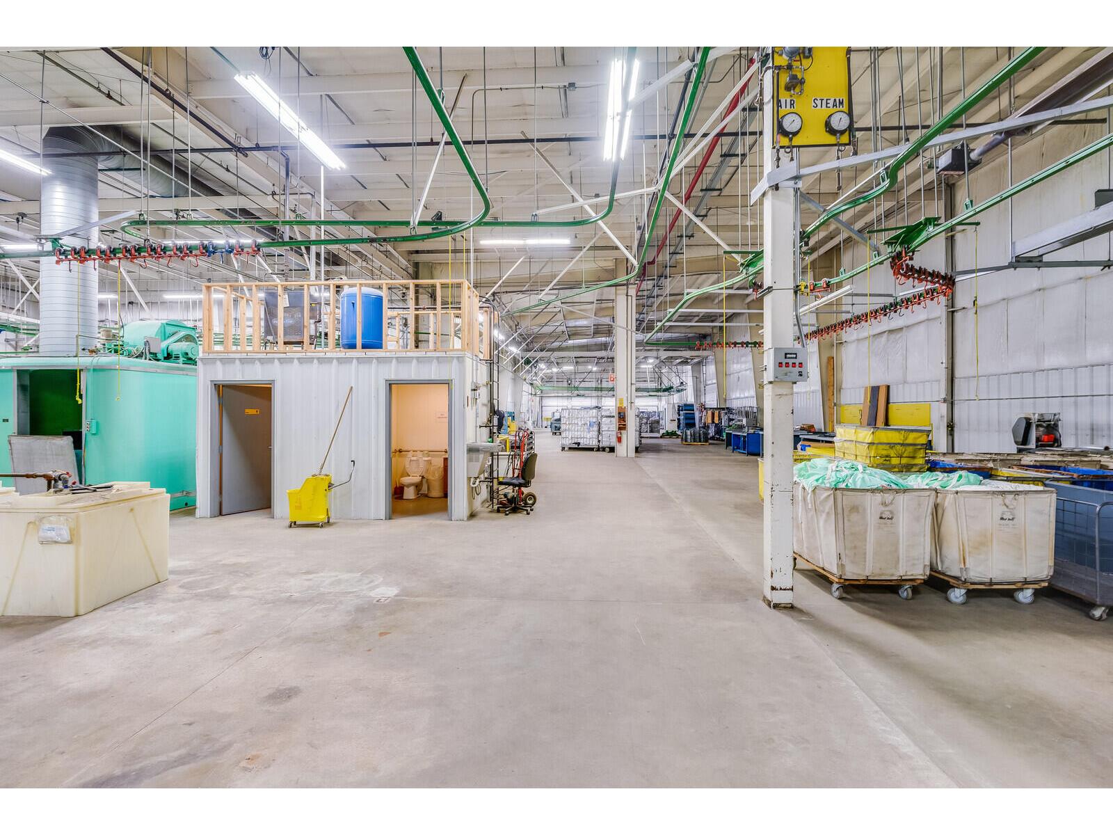 114 W Juneau Tomah WI 54660 1821774 image19