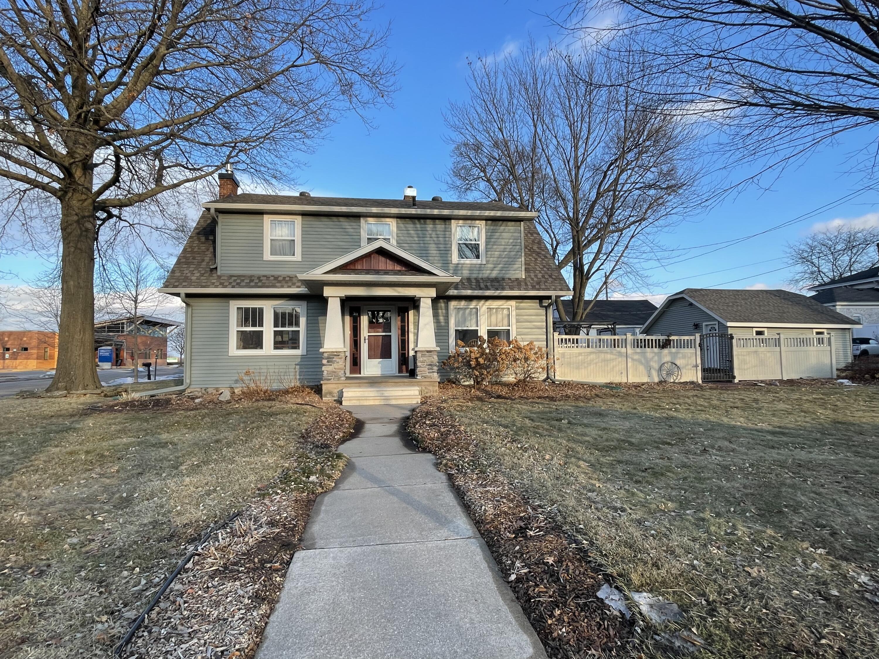 114 Walnut, La Crescent, MN 55947 MLS 1825334 Edina Realty