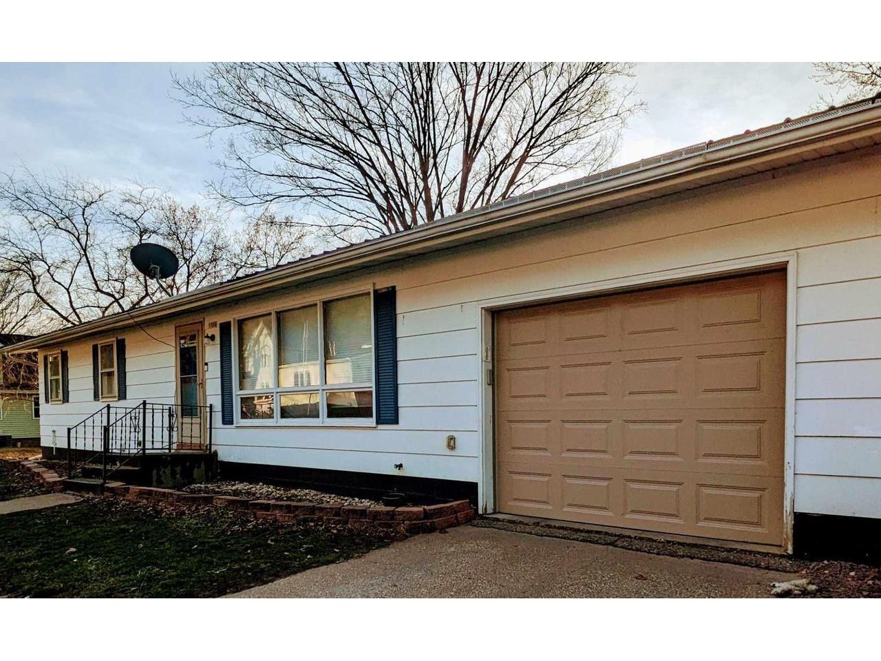 115 S Maiben Readstown WI 54652 1884675 image1