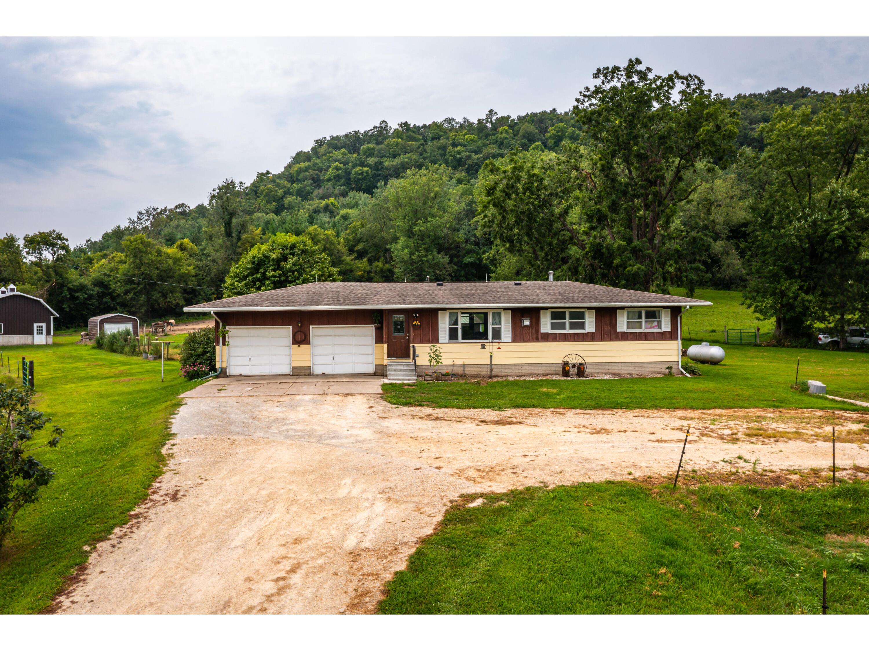 11512 County Rd 4 Yucatan MN 55943 1930453 image1