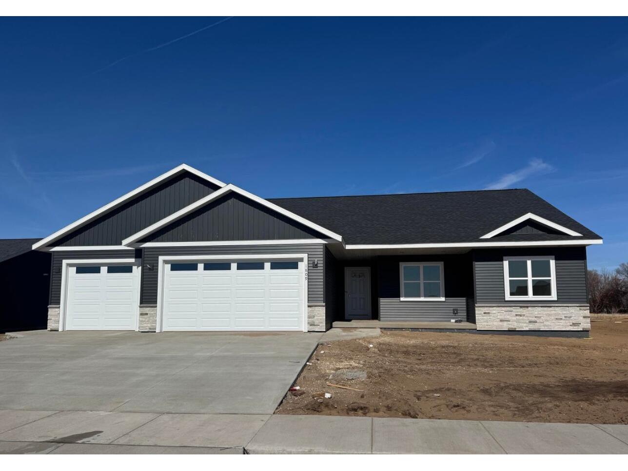 1161 American Holmen WI 54636 1938052 image1