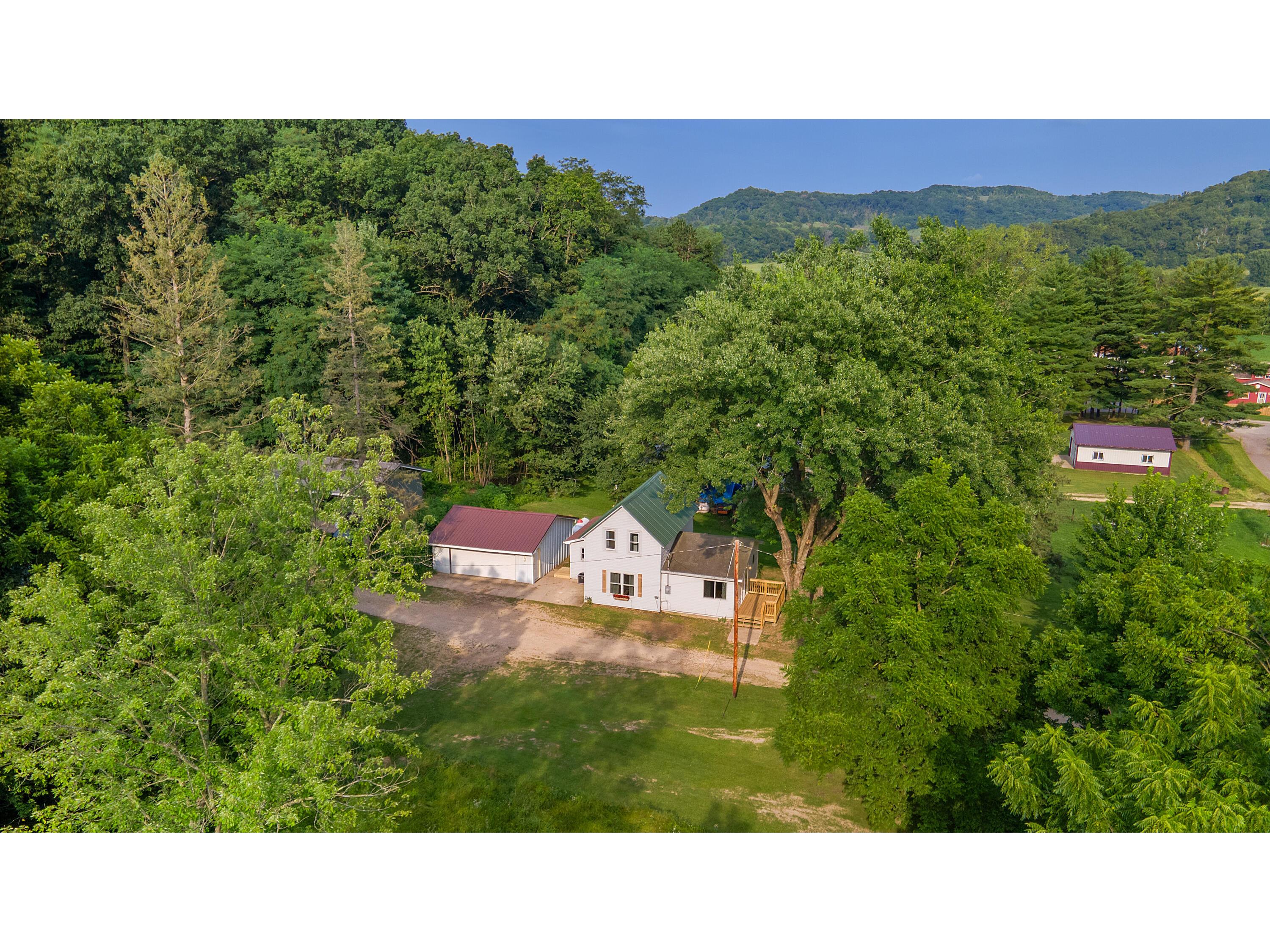 117 4th Melvina WI 54619 1930245 image1