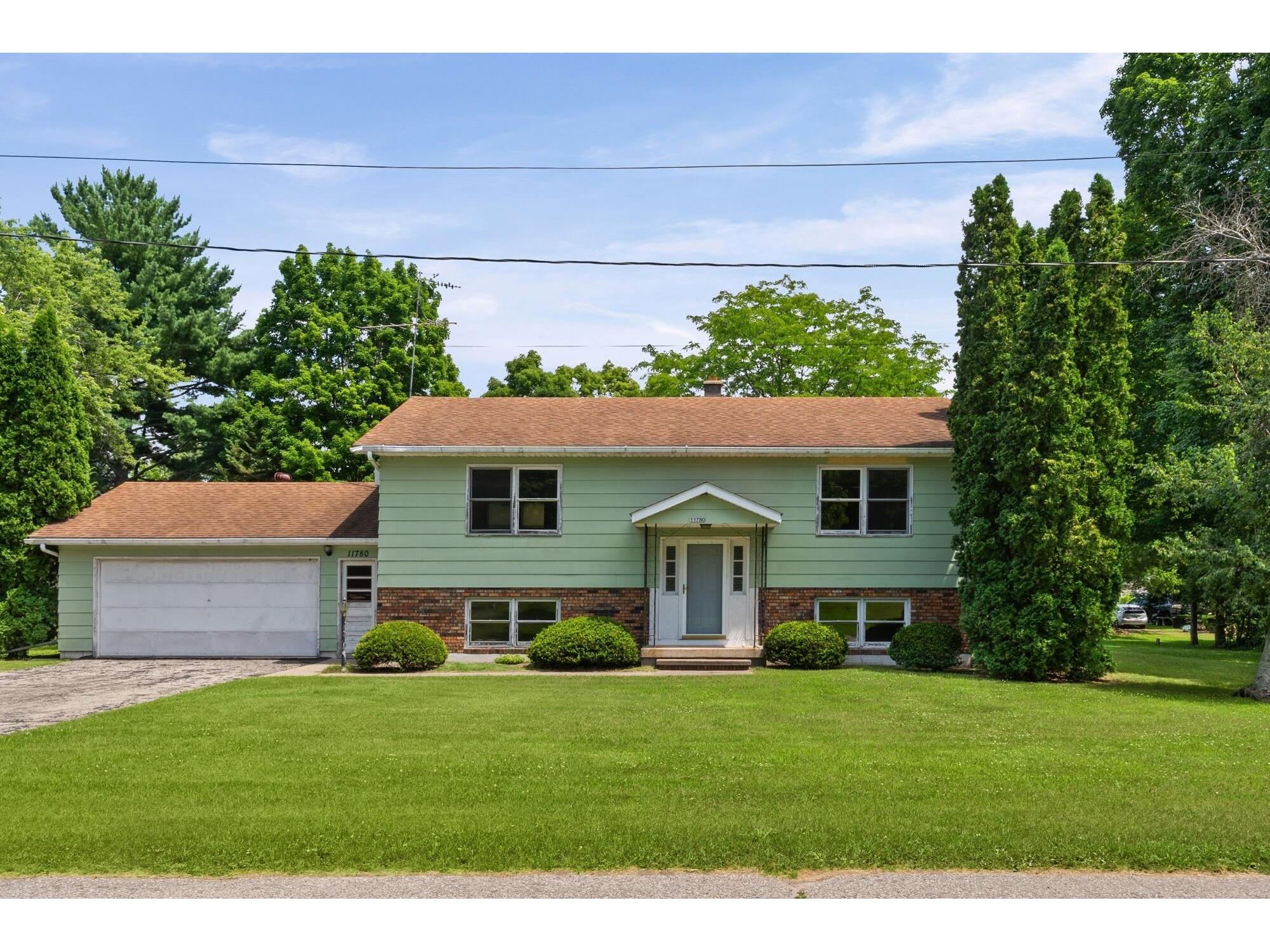 11780 Gray Trempealeau WI 54661 1972022 image1