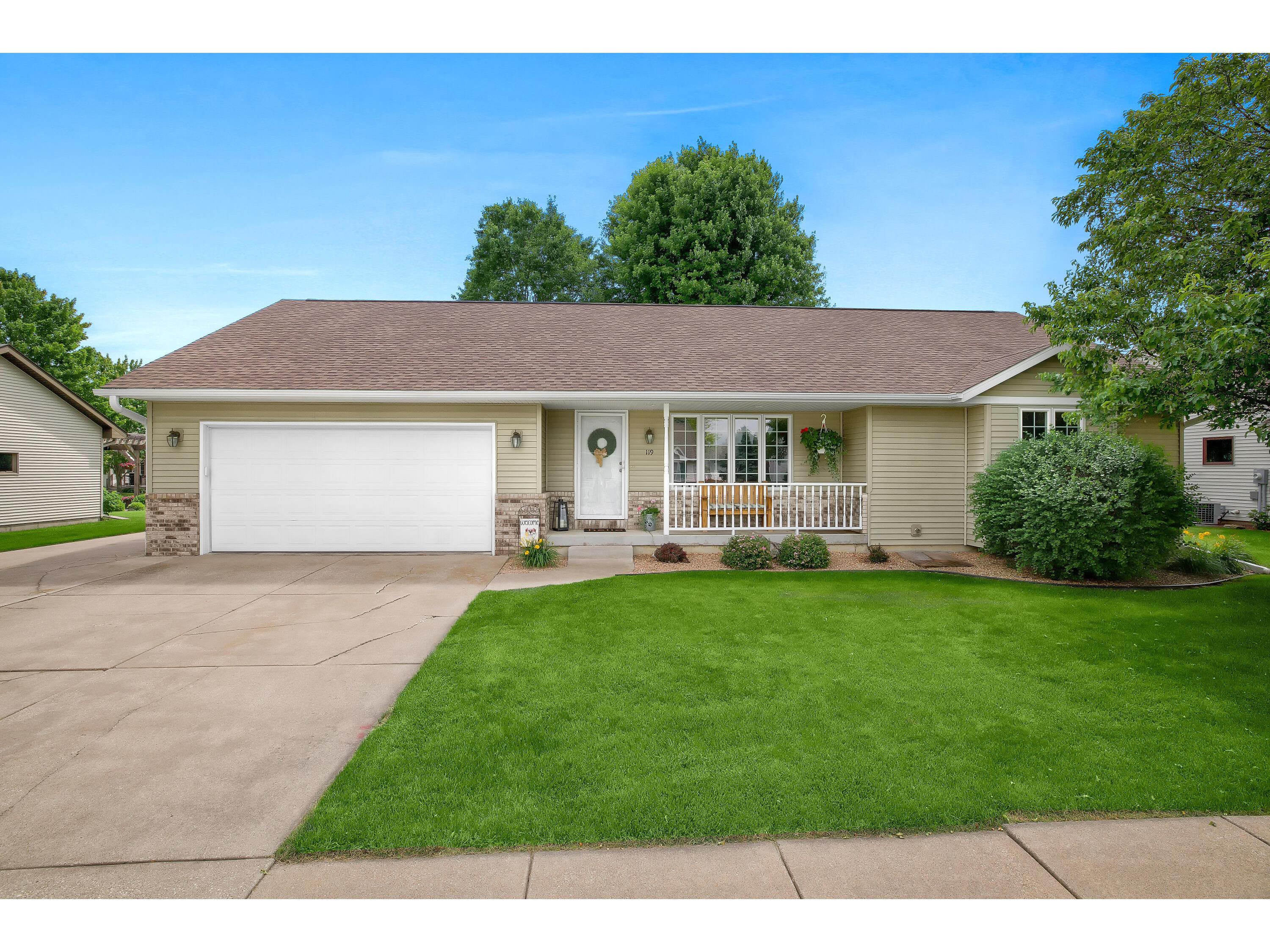 119 Marigold West Salem WI 54669 1881081 image1