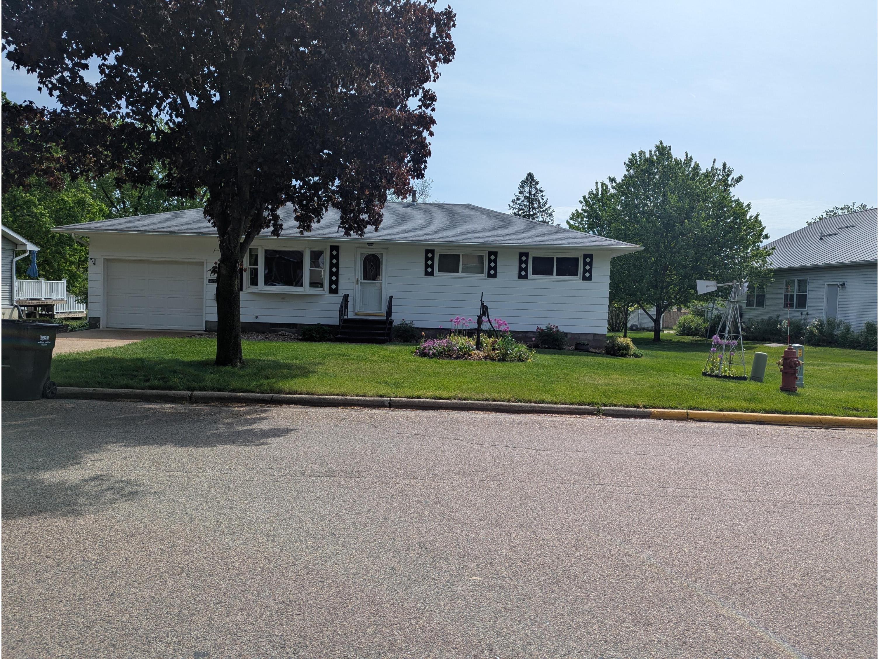 119 S Thayer Sparta WI 54656 1963083 image1