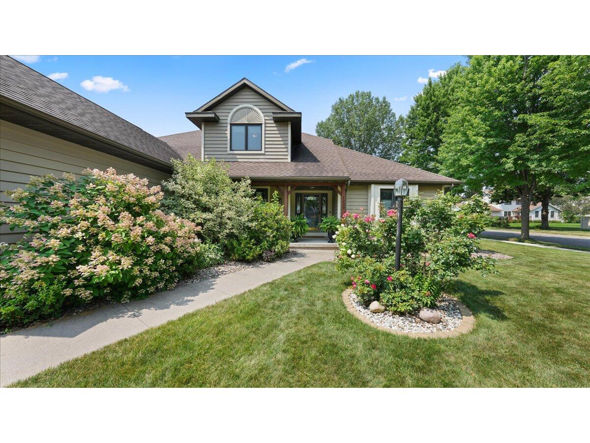 1200 Red Cedar Onalaska WI 54650 1885778 image1