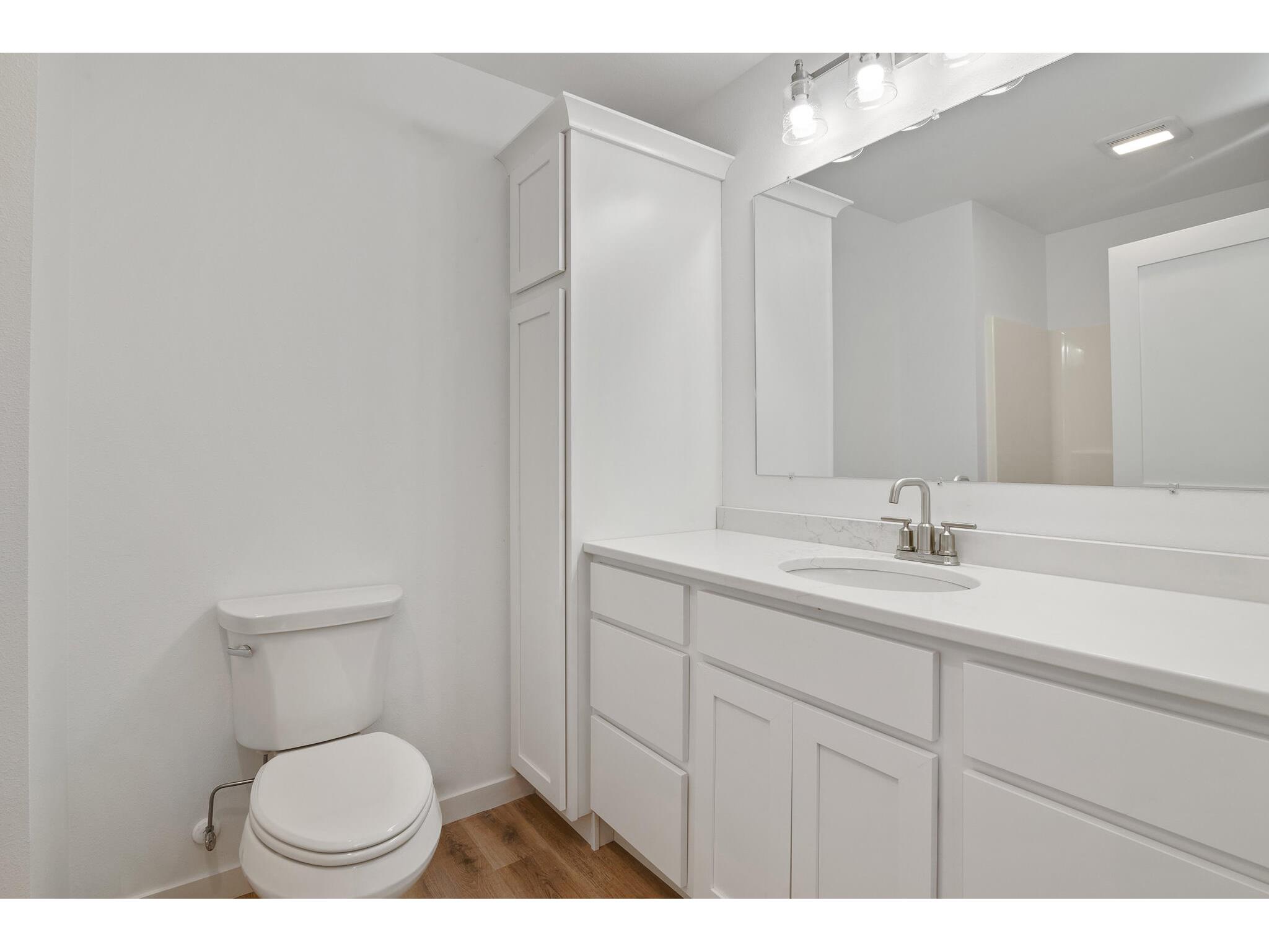 1200 Sween #10 Holmen WI 54636 1935417 image21