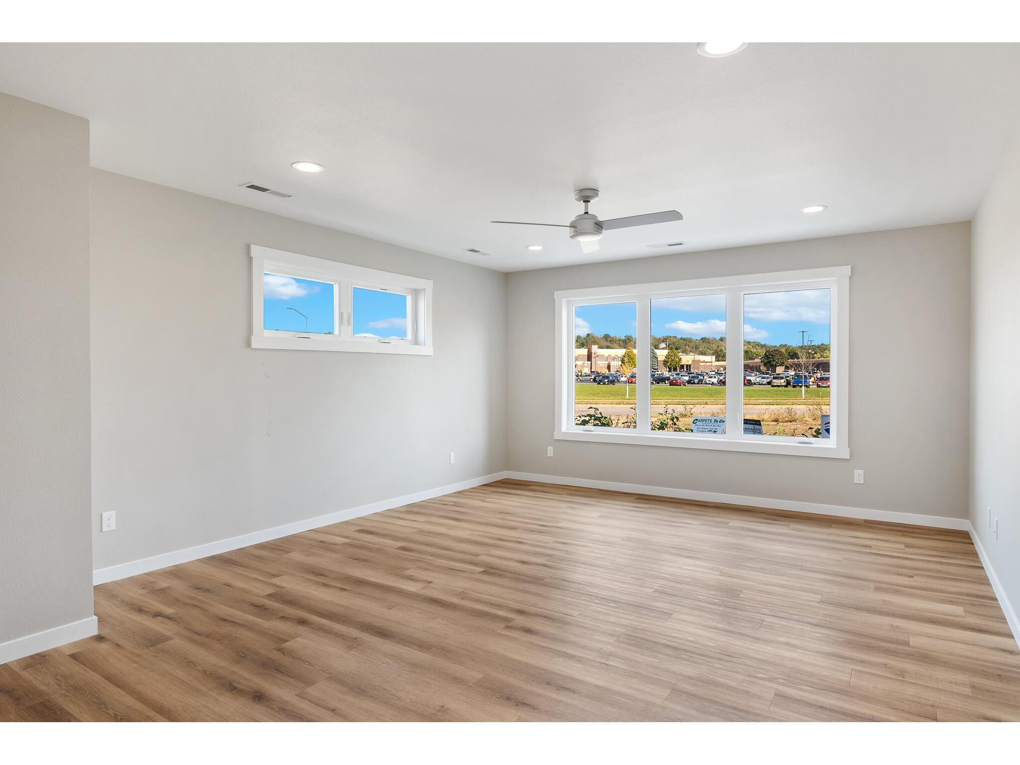 1200 Sween #10 Holmen WI 54636 1935417 image5