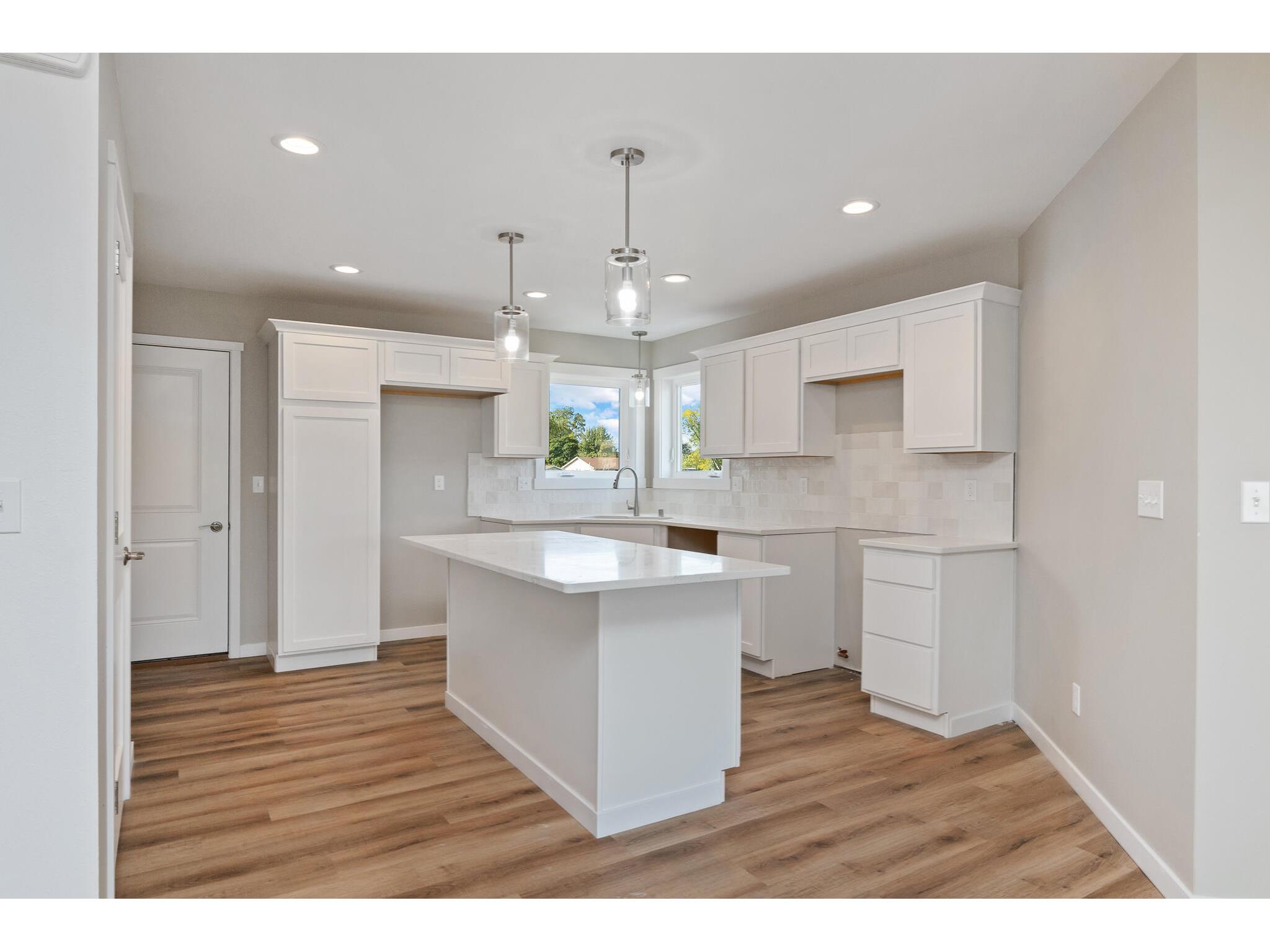 1200 Sween #10 Holmen WI 54636 1935417 image6