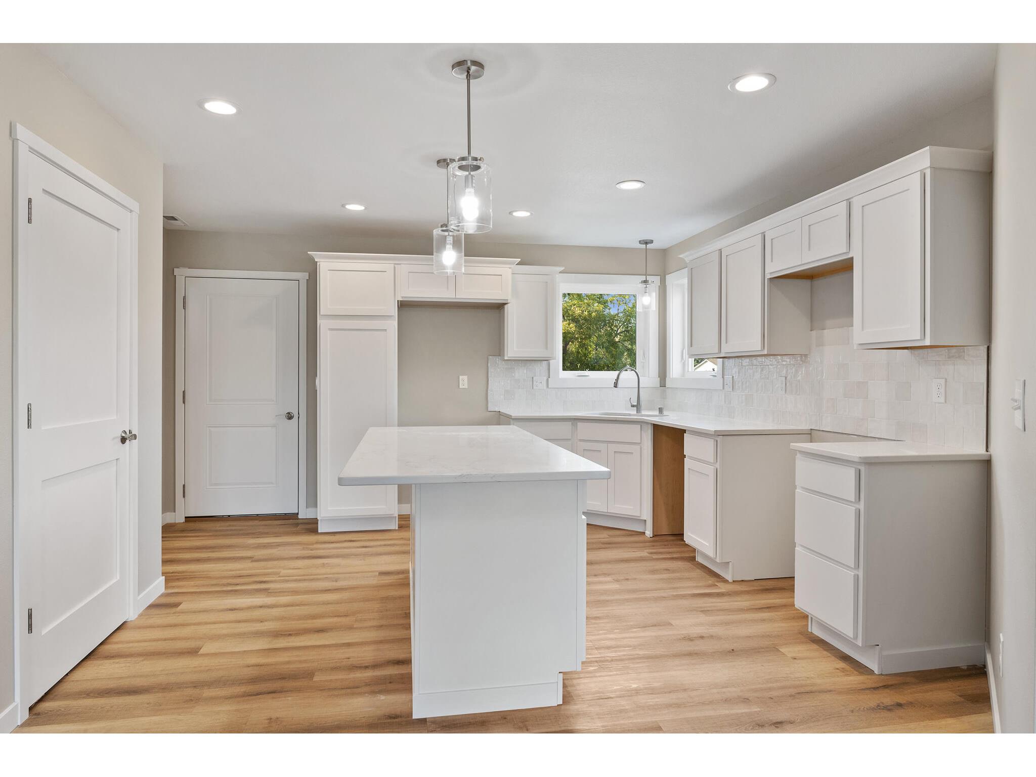 1200 Sween #10 Holmen WI 54636 1935417 image7