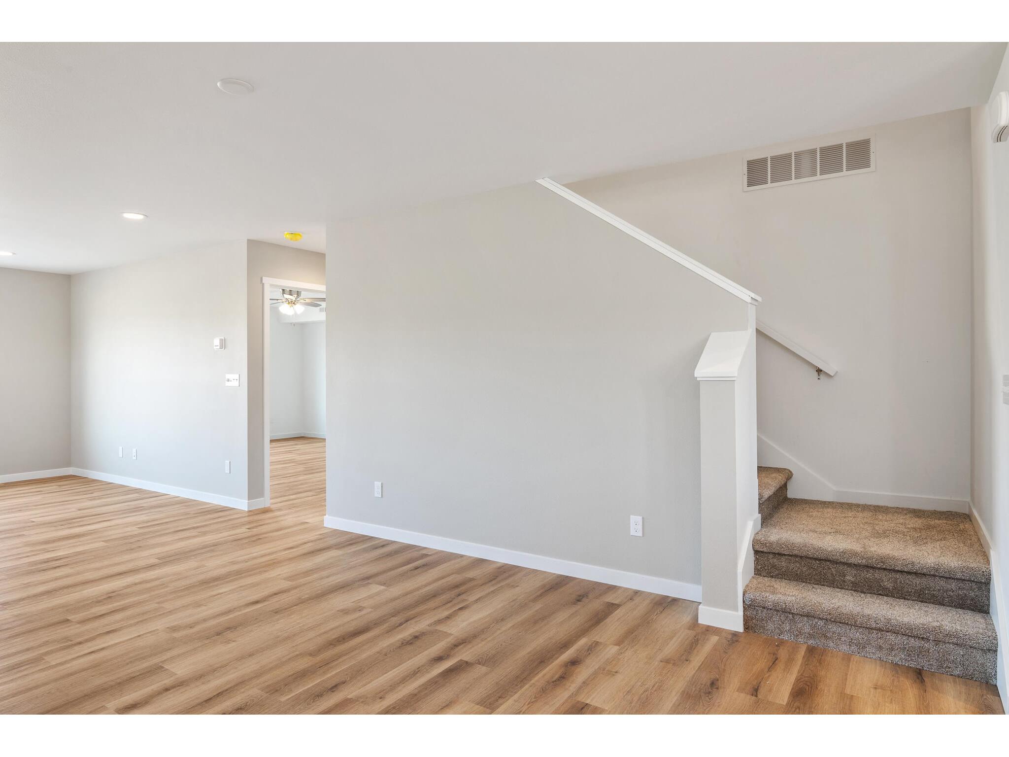 1200 Sween #11 Holmen WI 54636 1952834 image3