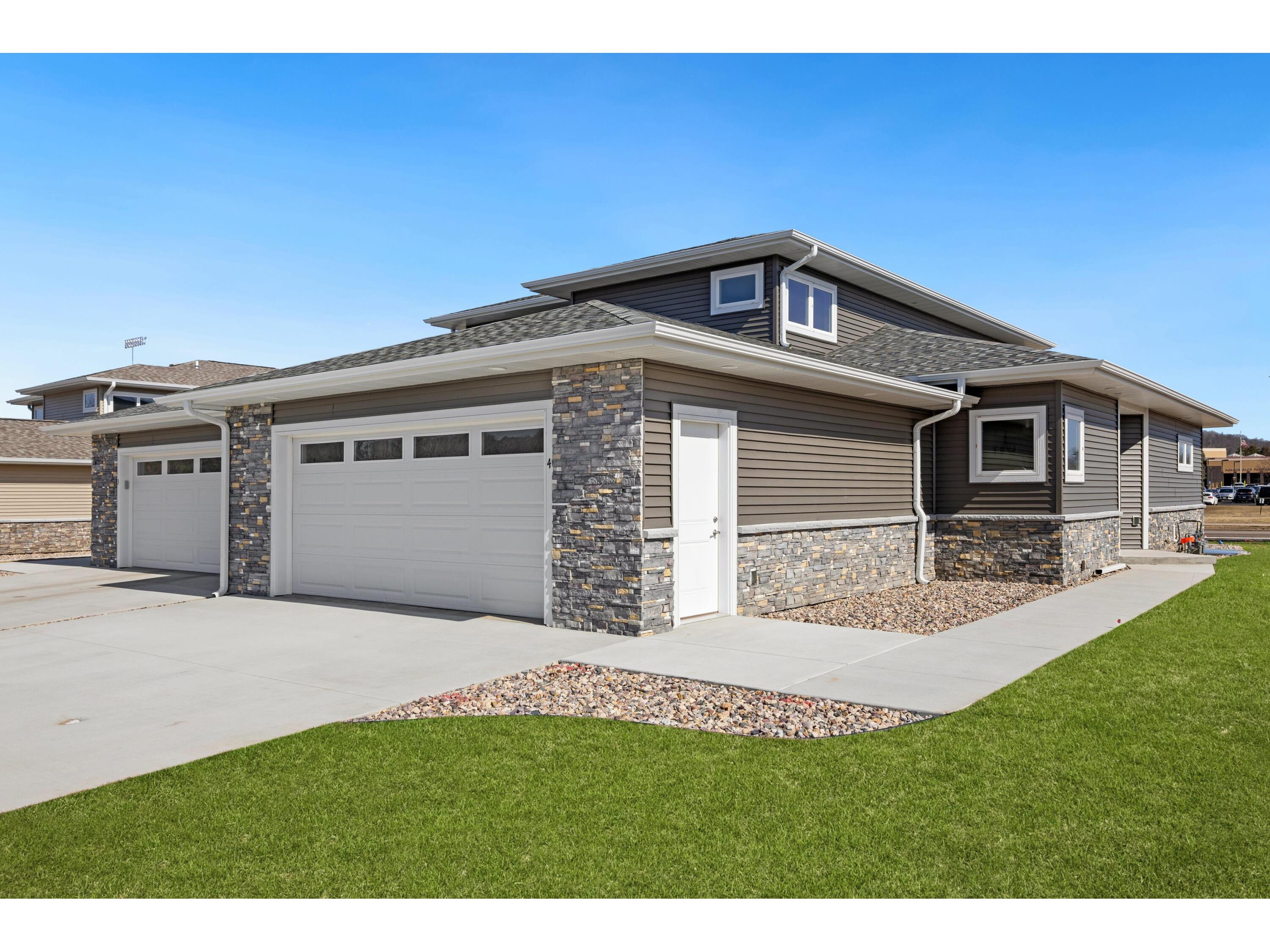 1200 Sween #4 Holmen WI 54636 1920479 image1