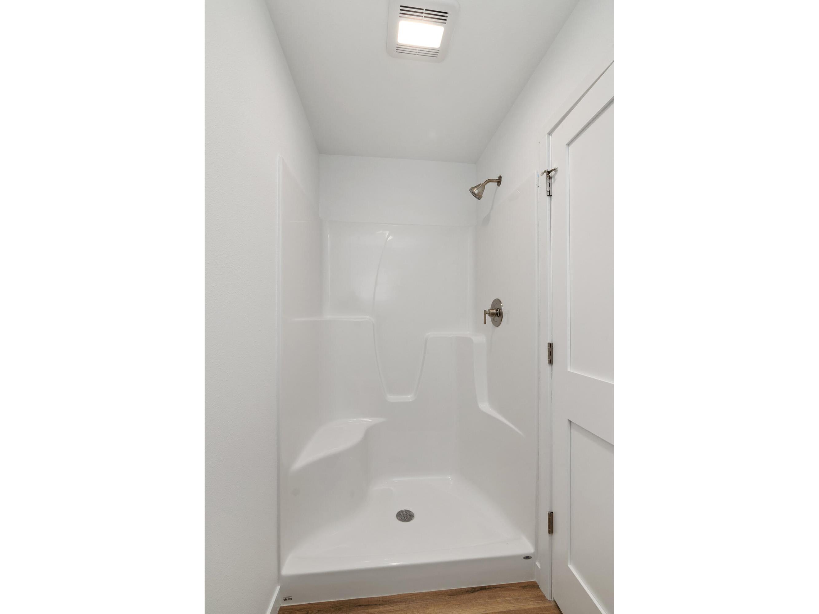 1200 Sween #9 Holmen WI 54636 1935415 image14