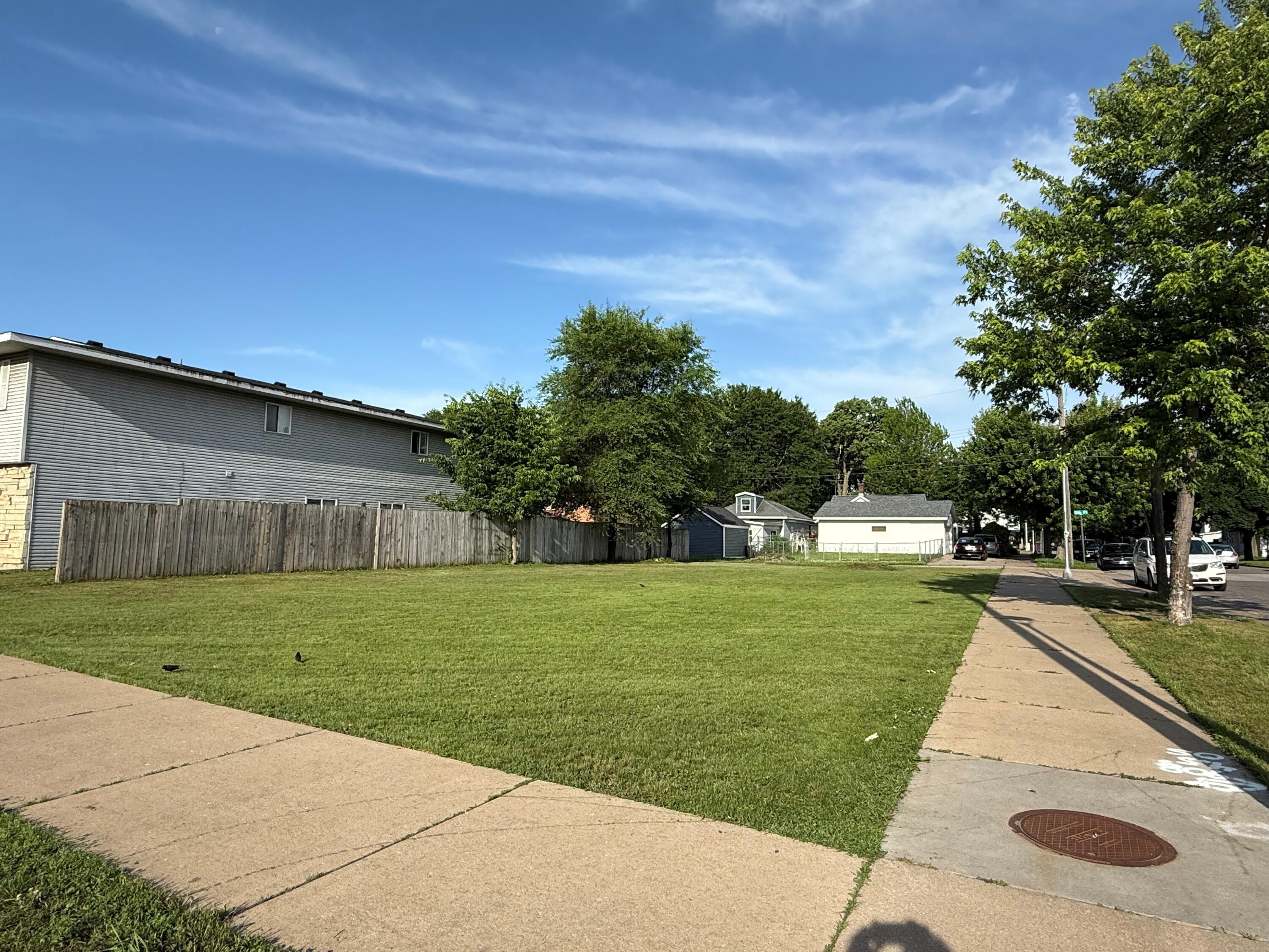 1202 West La Crosse WI 54601 1947247 image1