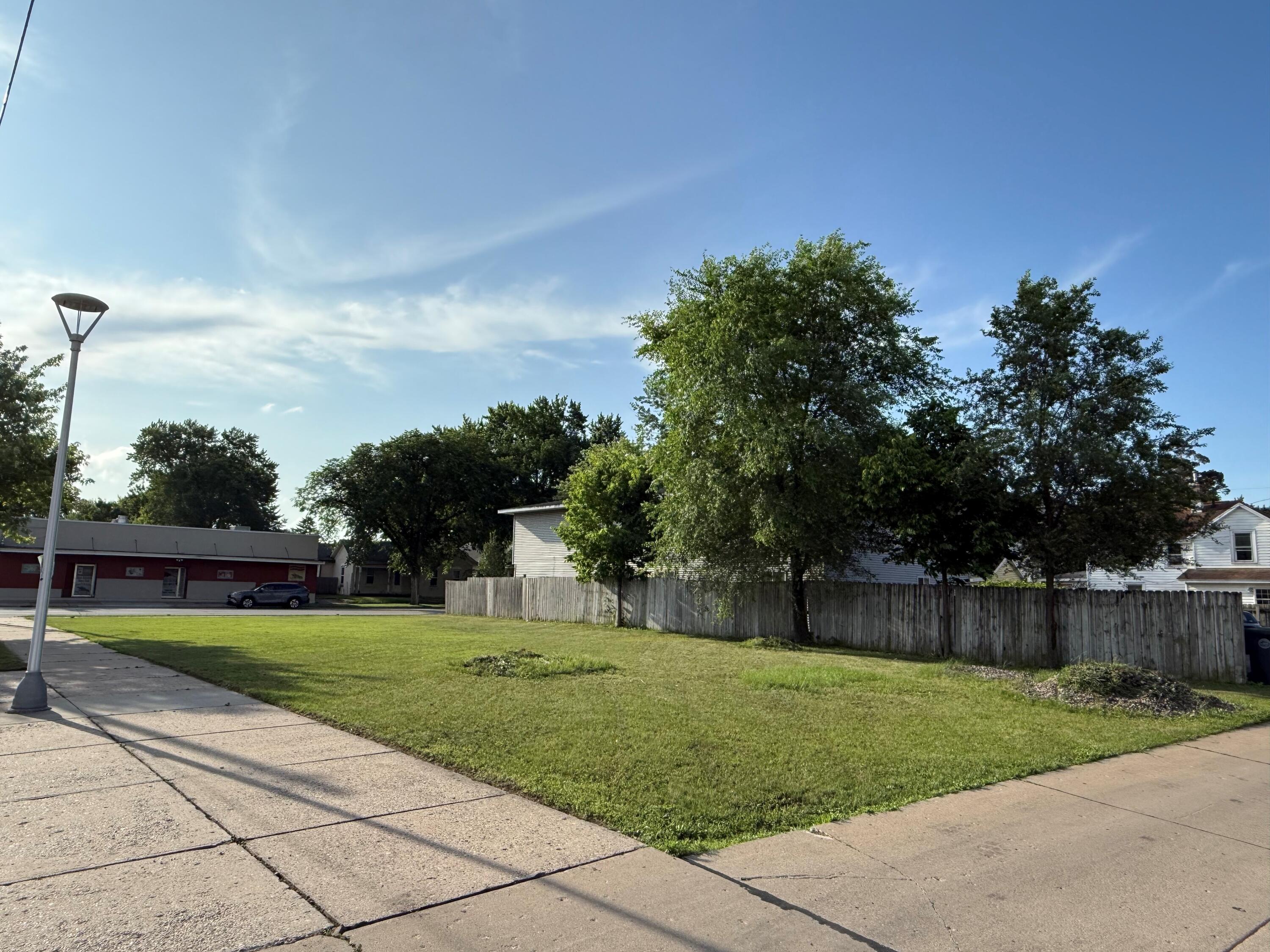 1202 West La Crosse WI 54601 1947247 image3