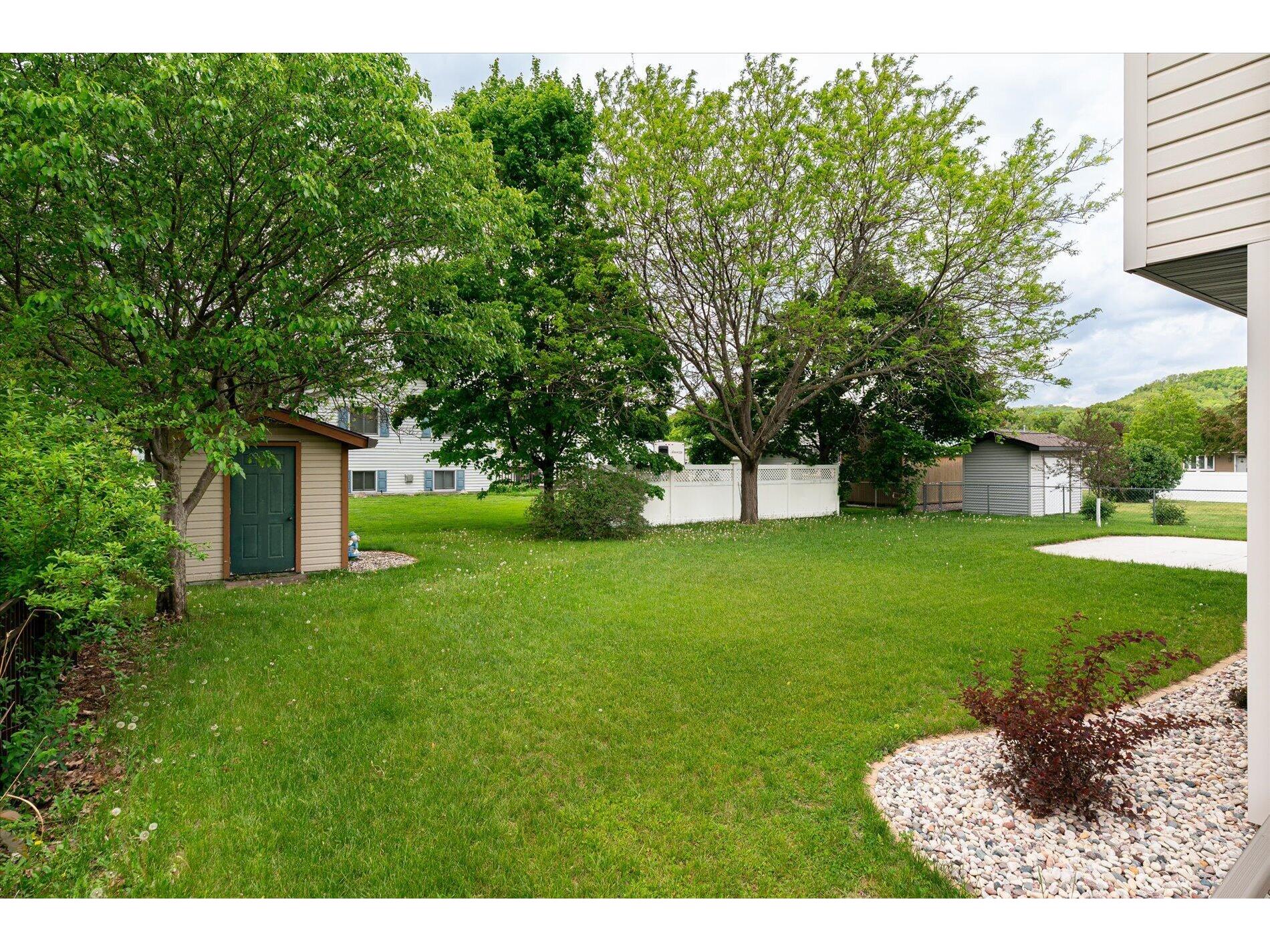 1206 Willow La Crescent MN 55947 1963799 image9