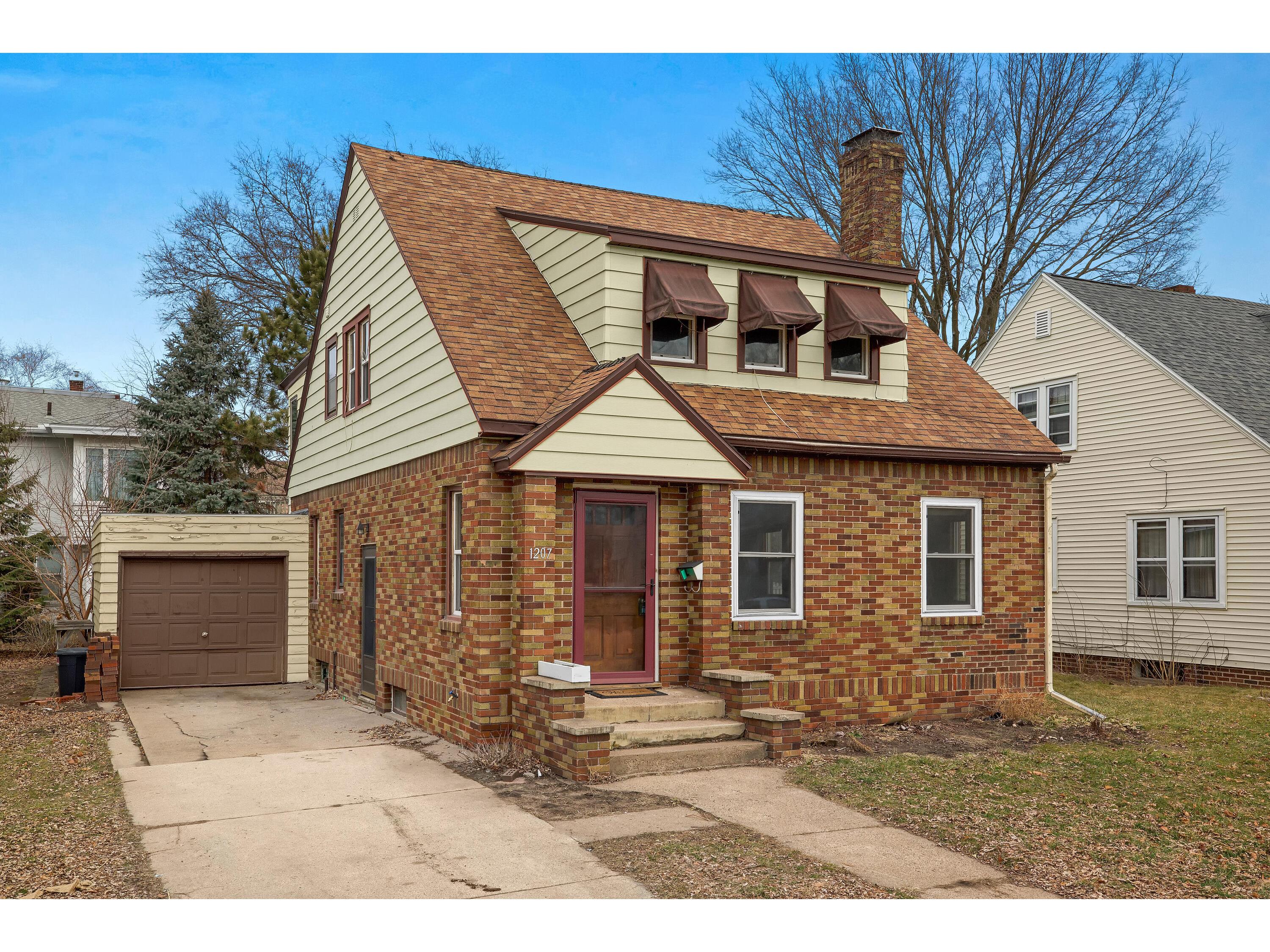 1207 Ferry La Crosse WI 54601 1864659 image1
