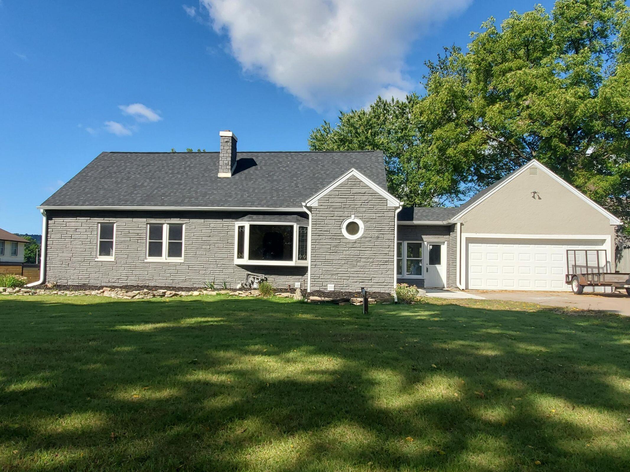 1208 Grandview Ter La Crescent MN 55947 1770718 image1