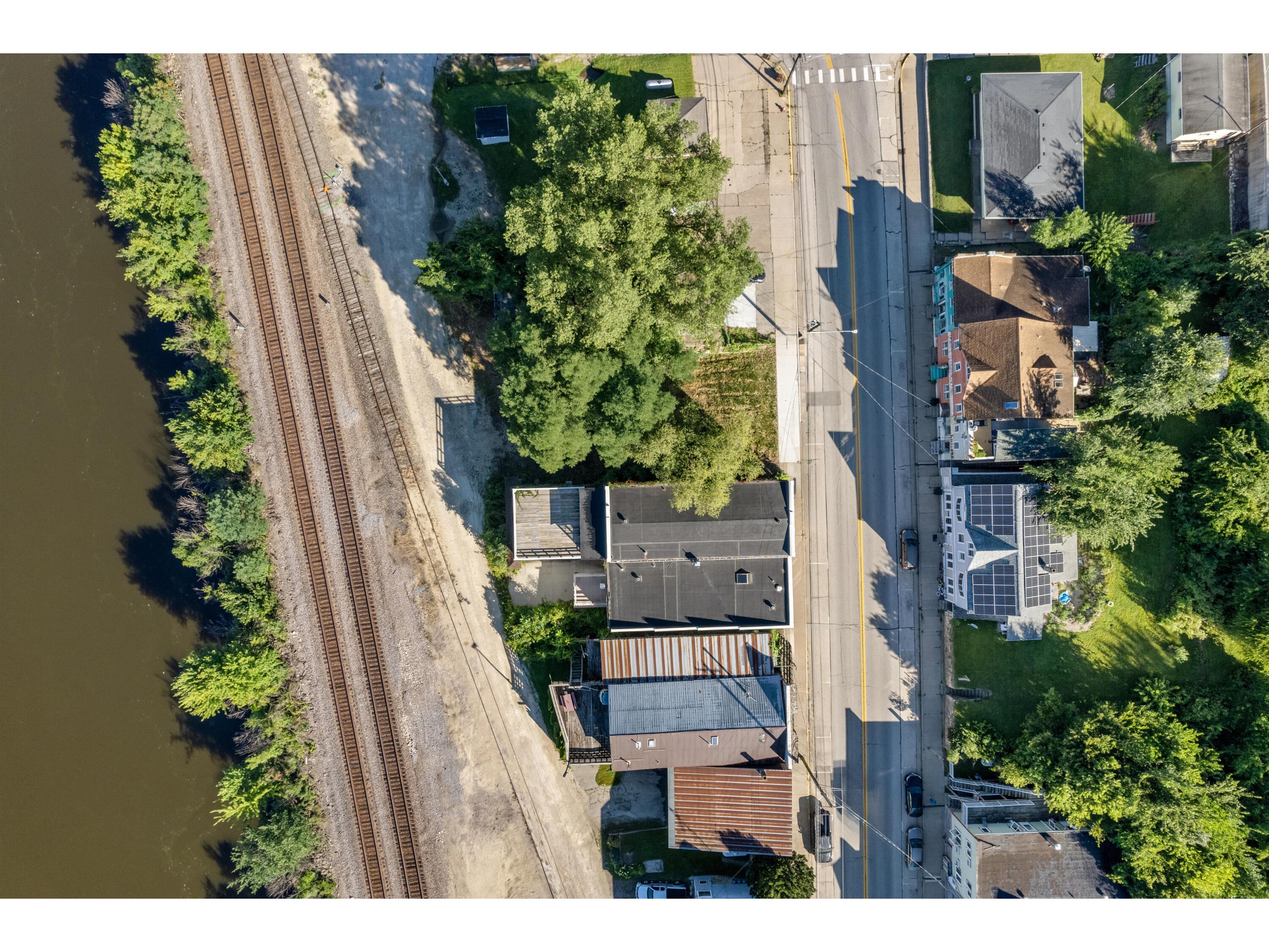 121 S Main Fountain City WI 54629 1932624 image29