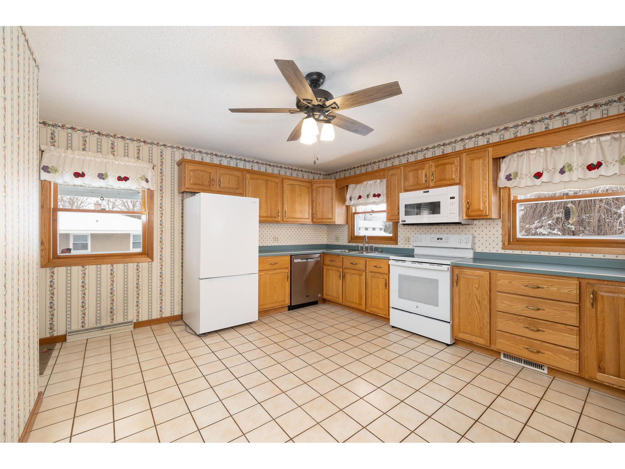 1210 Wilson Onalaska WI 54650 1954348 image7