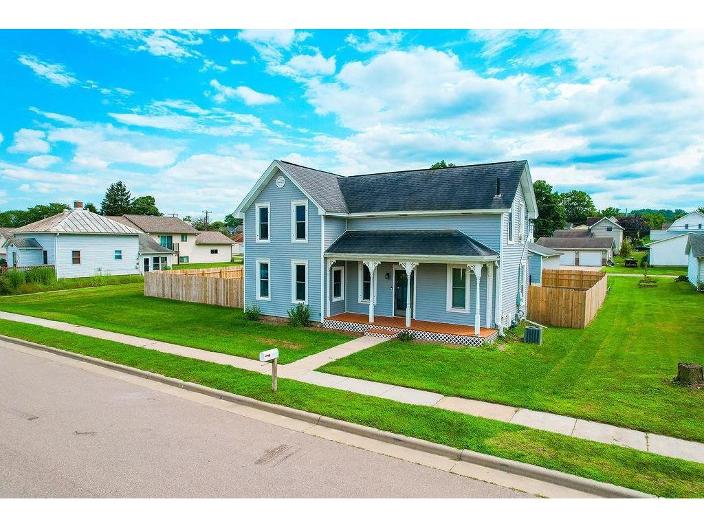 1211 Bangor Bangor WI 54614 1942219 image1