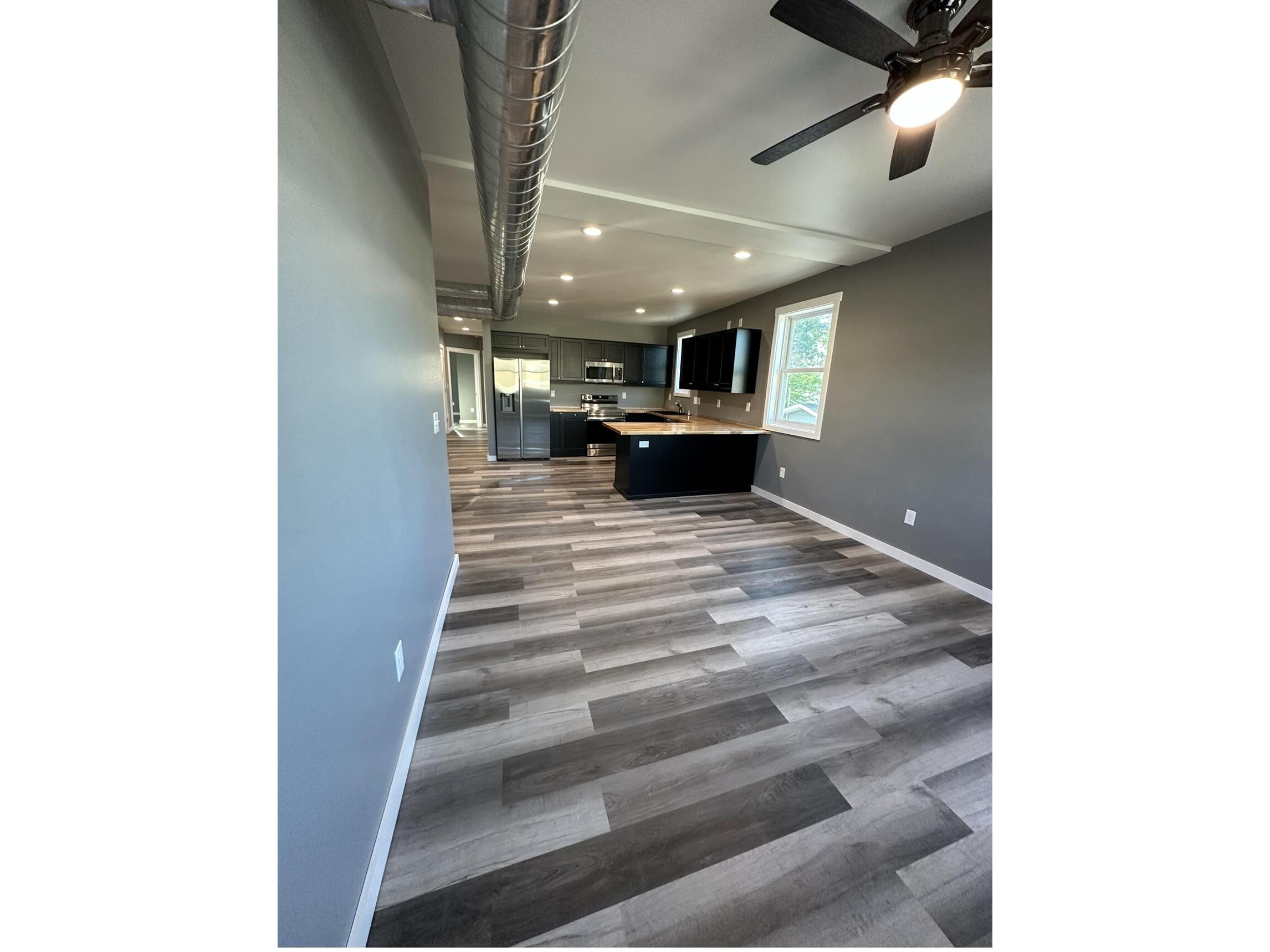 1214 3RD #B La Crosse WI 54601 1939622 image18